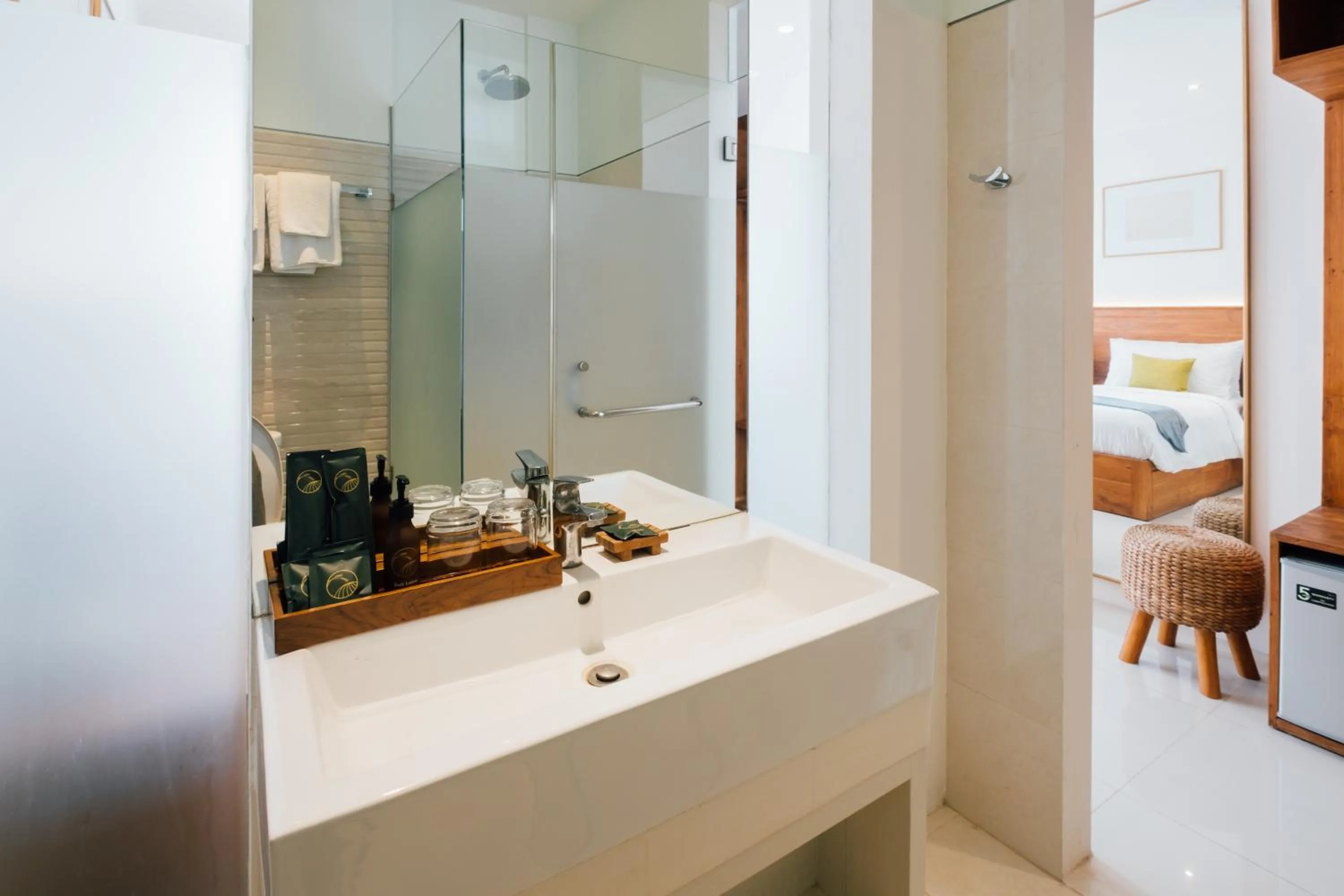 Toilet, Bed in Umpadhi Canggu