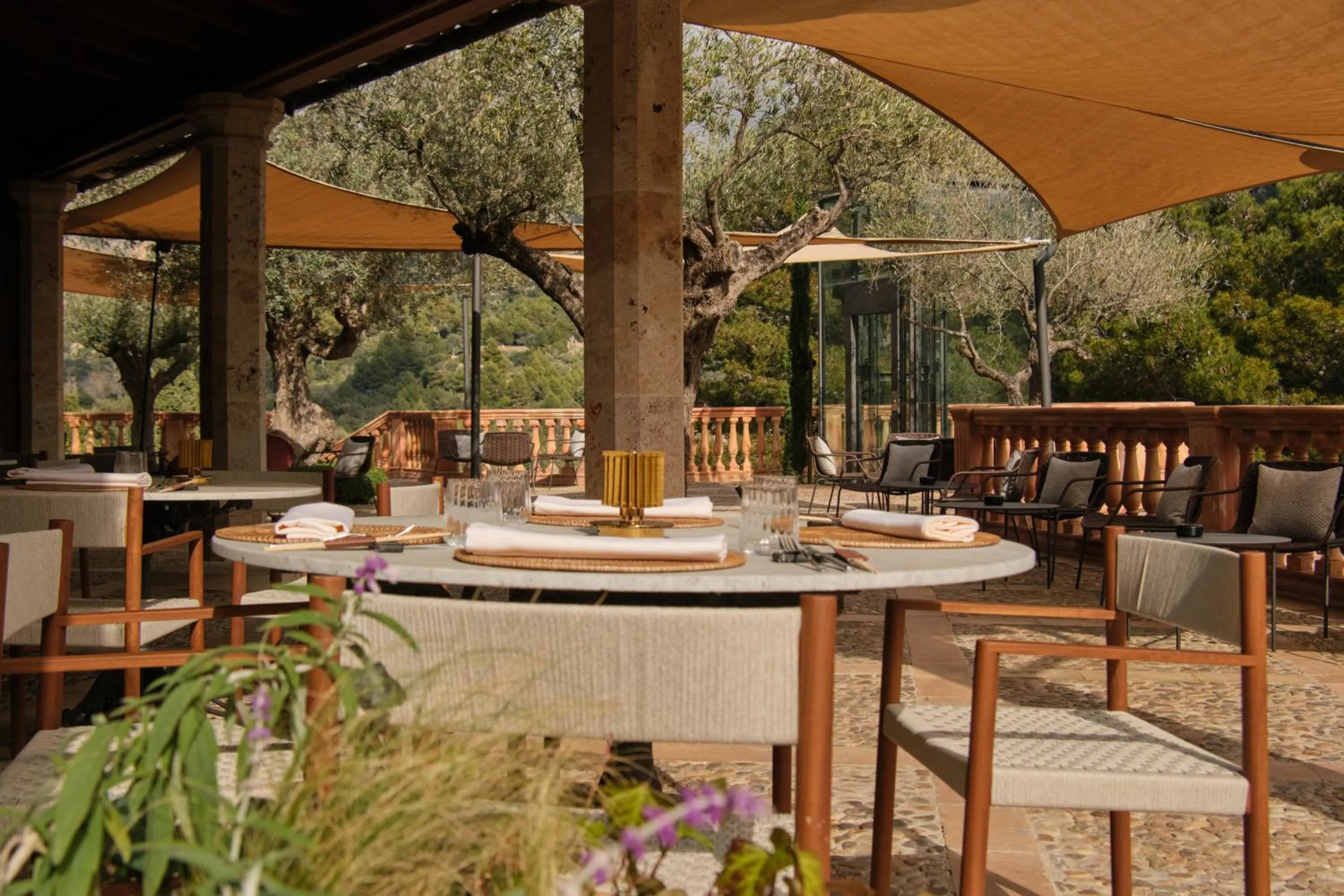 Restaurant/places to eat in Valldemossa Hotel