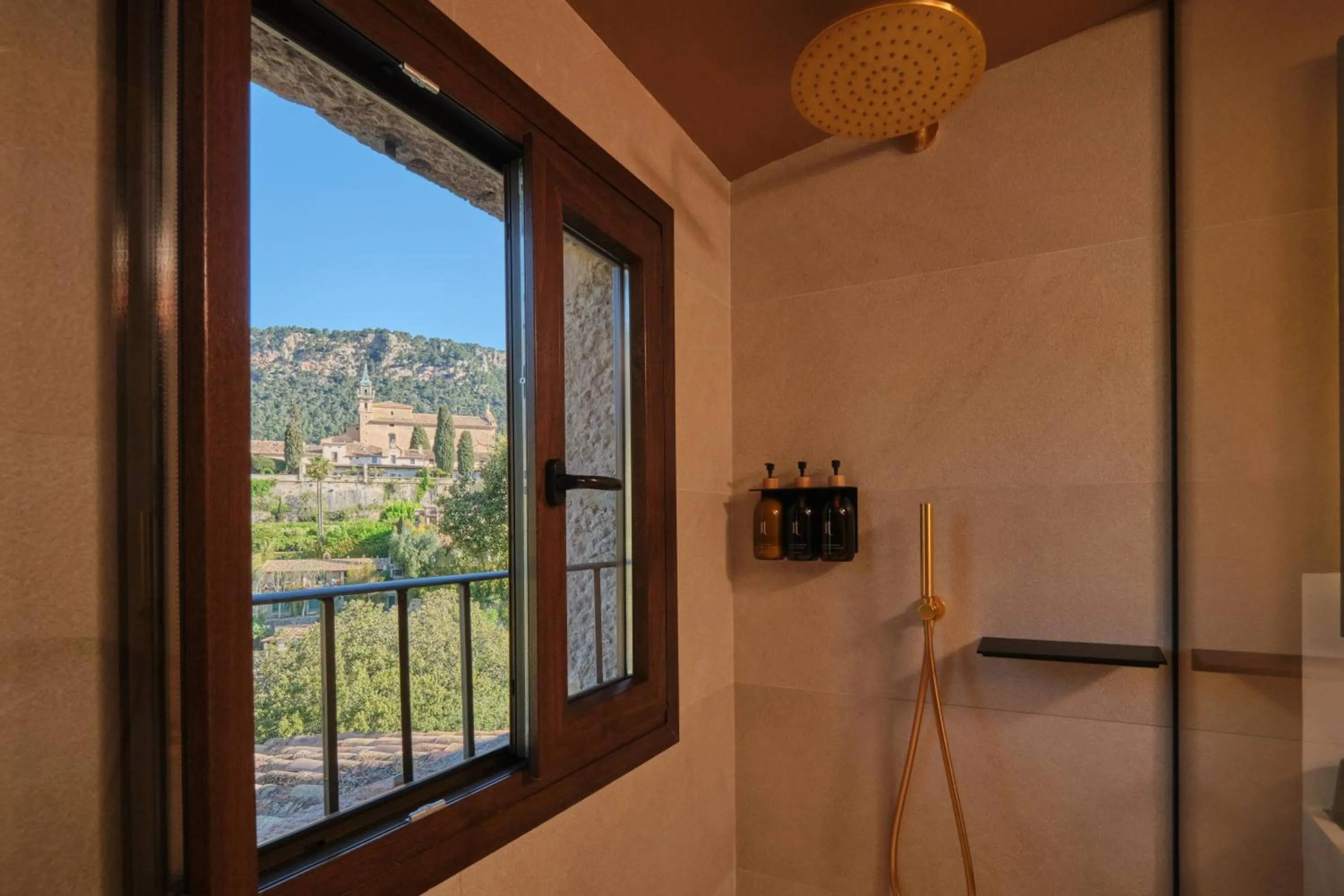 Bathroom in Valldemossa Hotel
