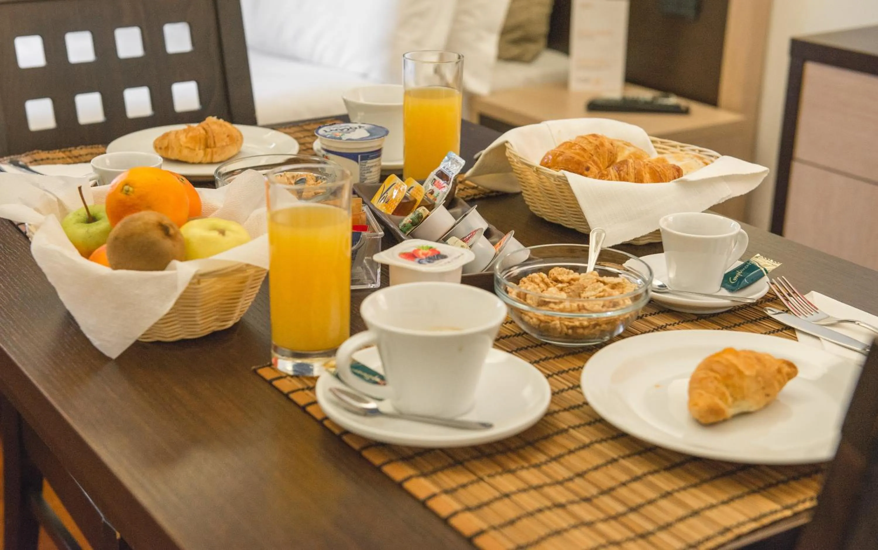 Breakfast in B&B Chiaia 32