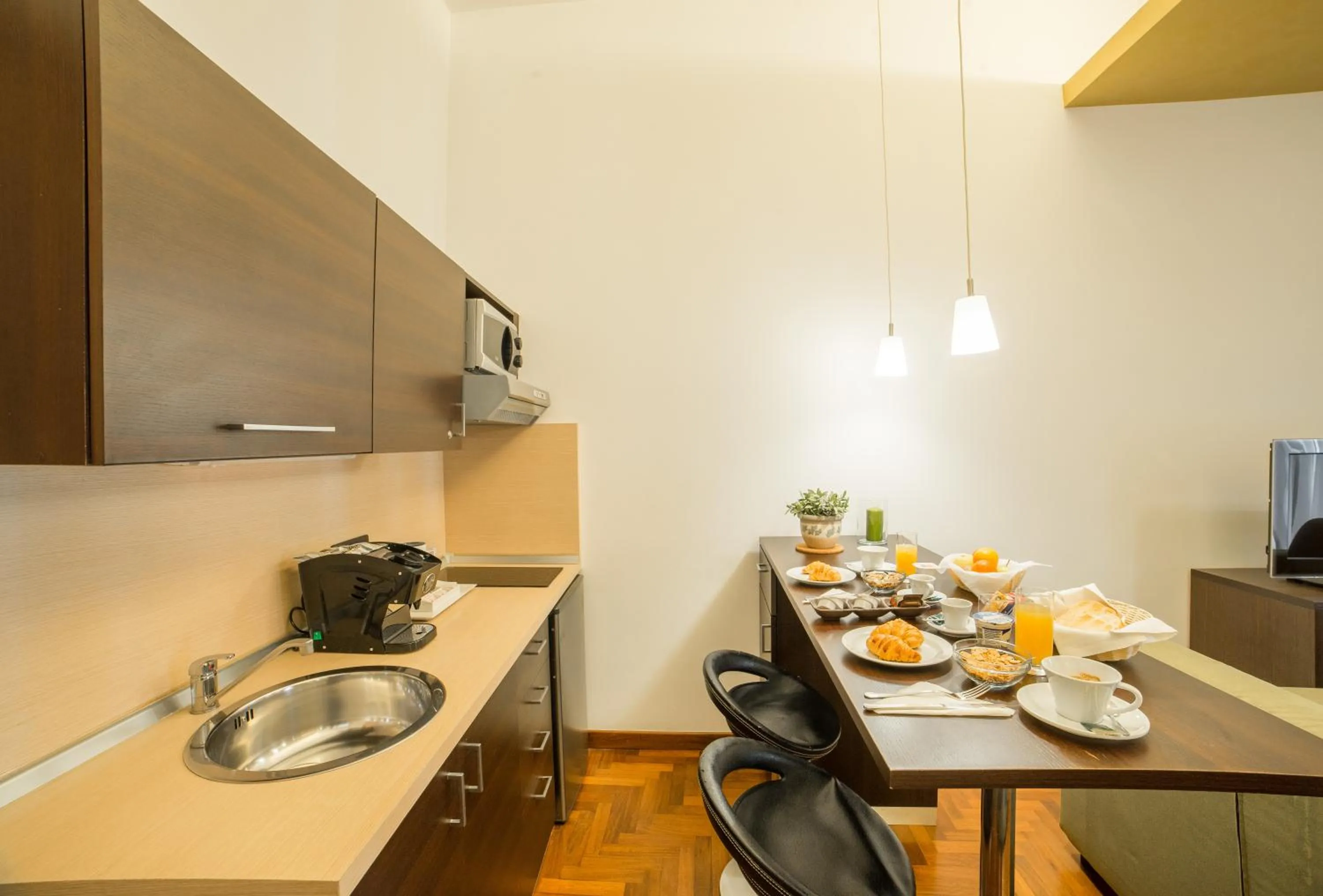 Coffee/tea facilities in B&B Chiaia 32