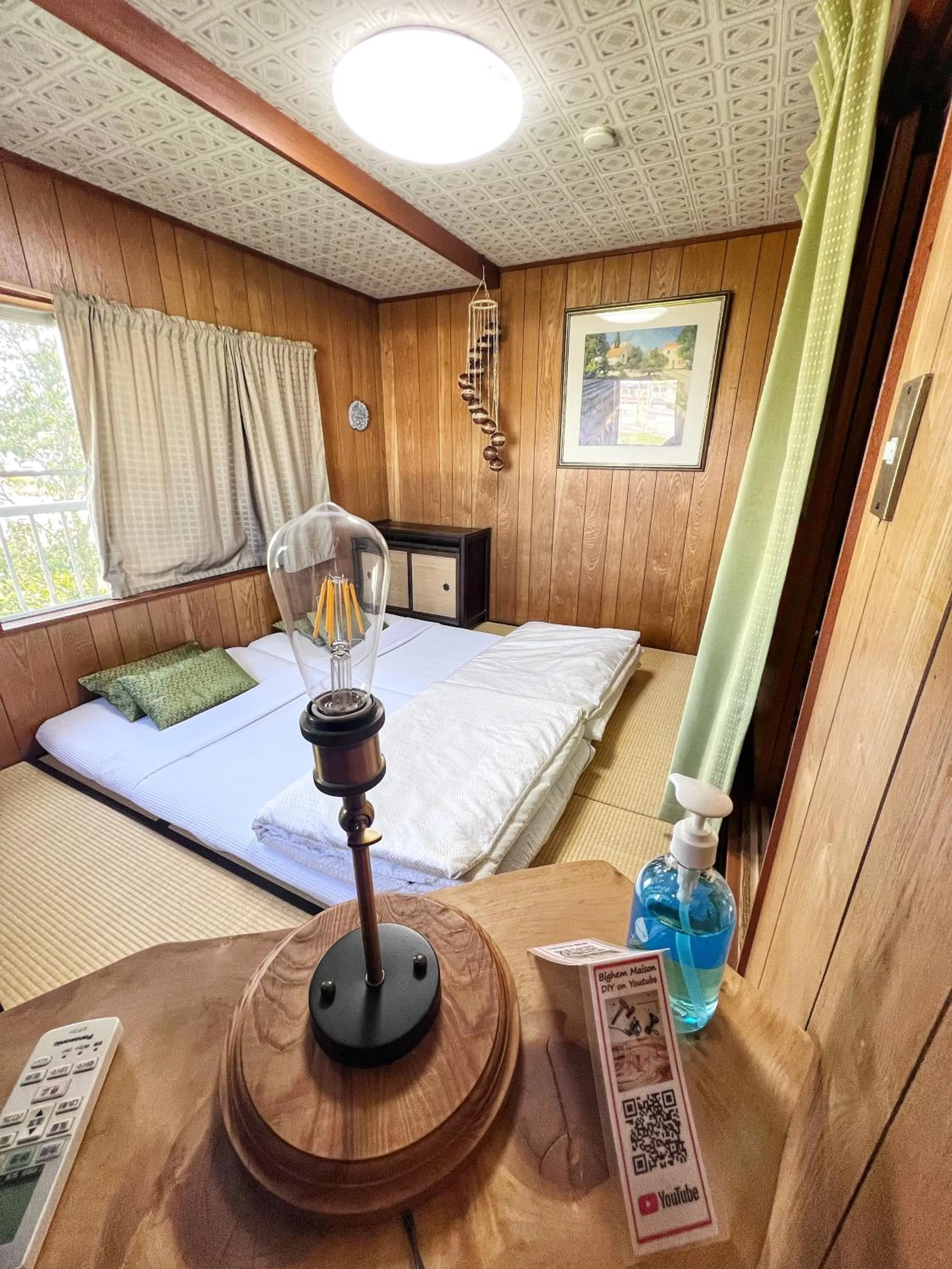 Bed in Bighem Maison