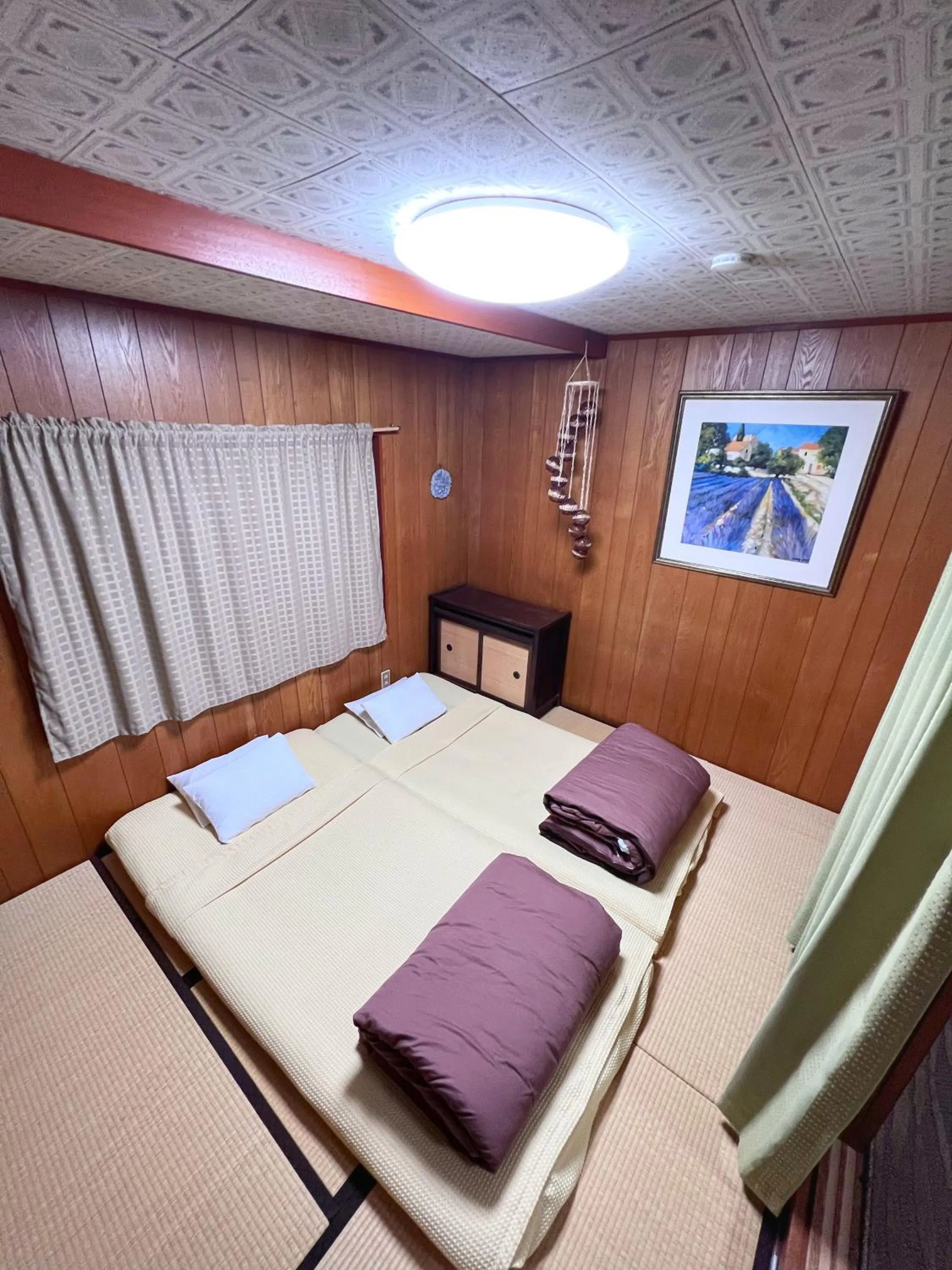 Bed in Bighem Maison