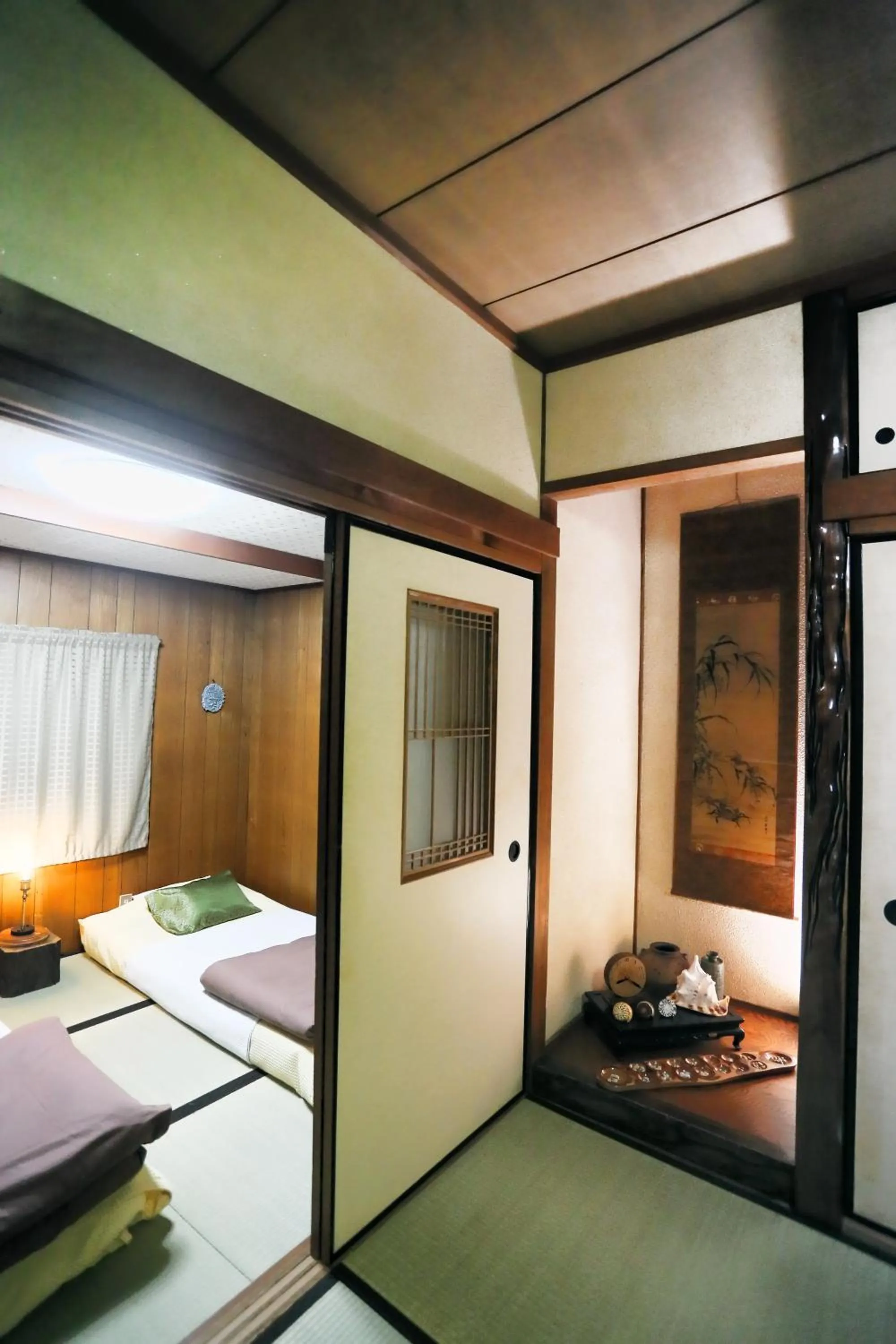 Bedroom, Bed in Bighem Maison