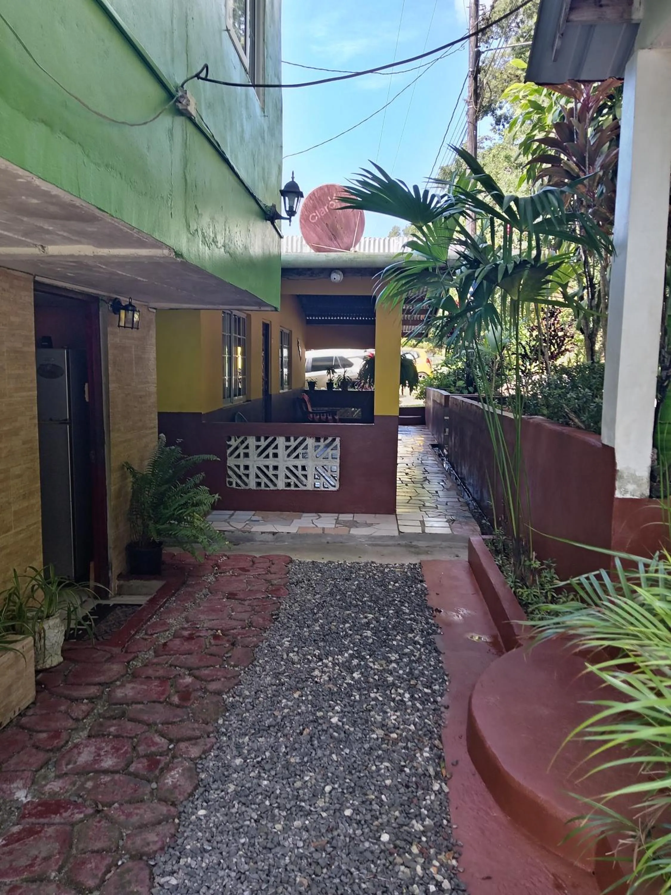 Ofiuras Hostal