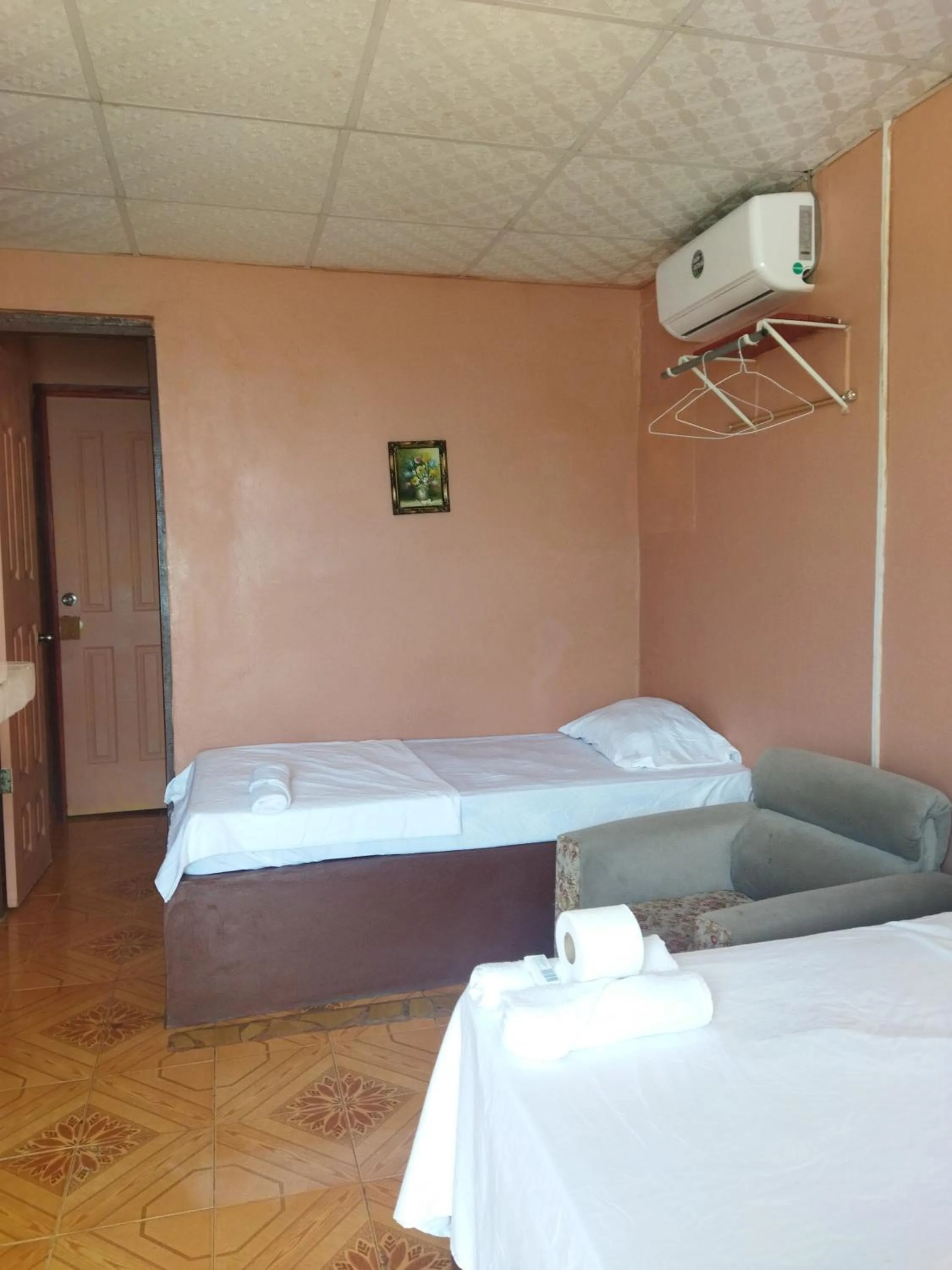 Bed in Ofiuras Hostal