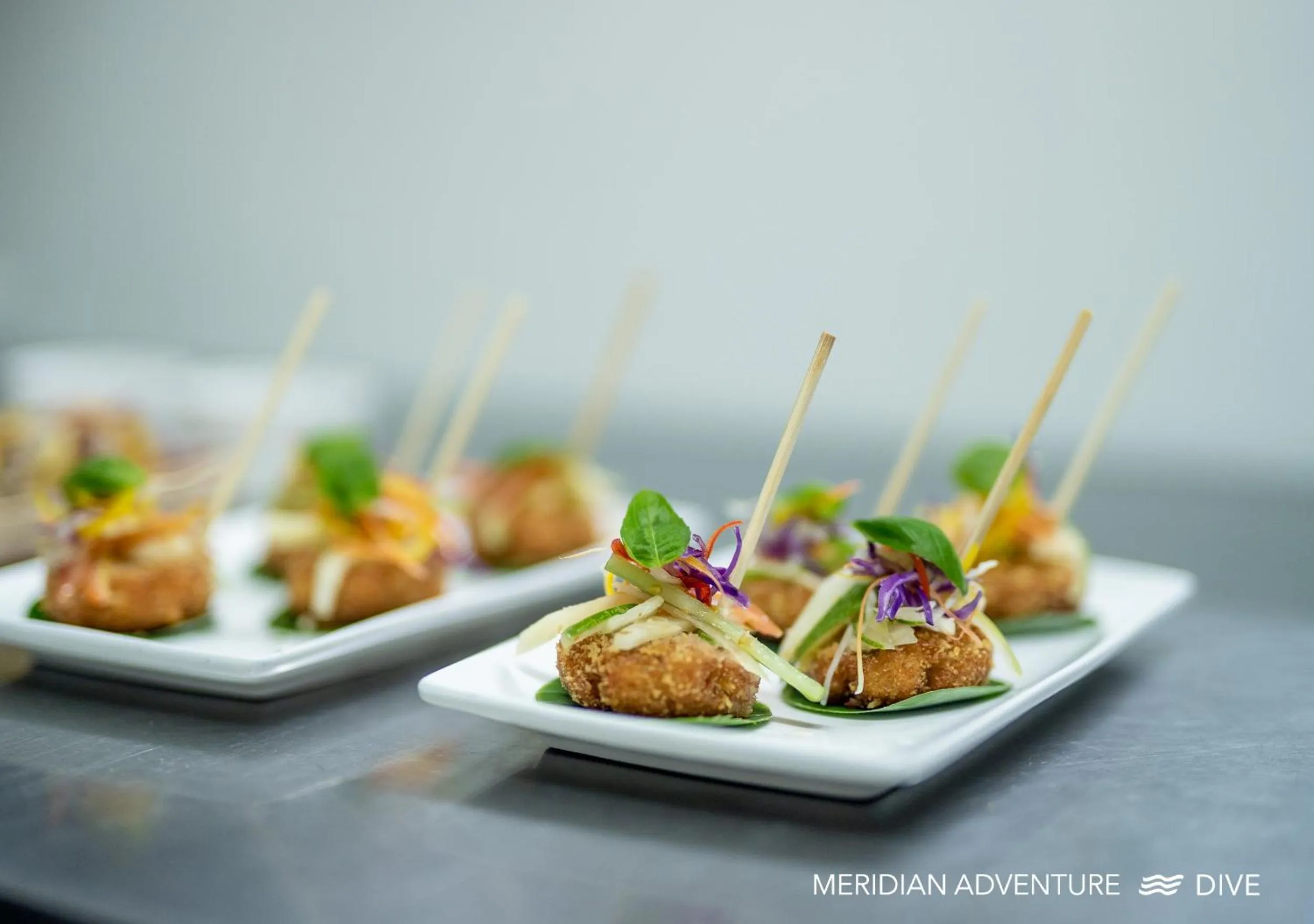 Food and drinks in Meridian Adventure Marina Club & Resort