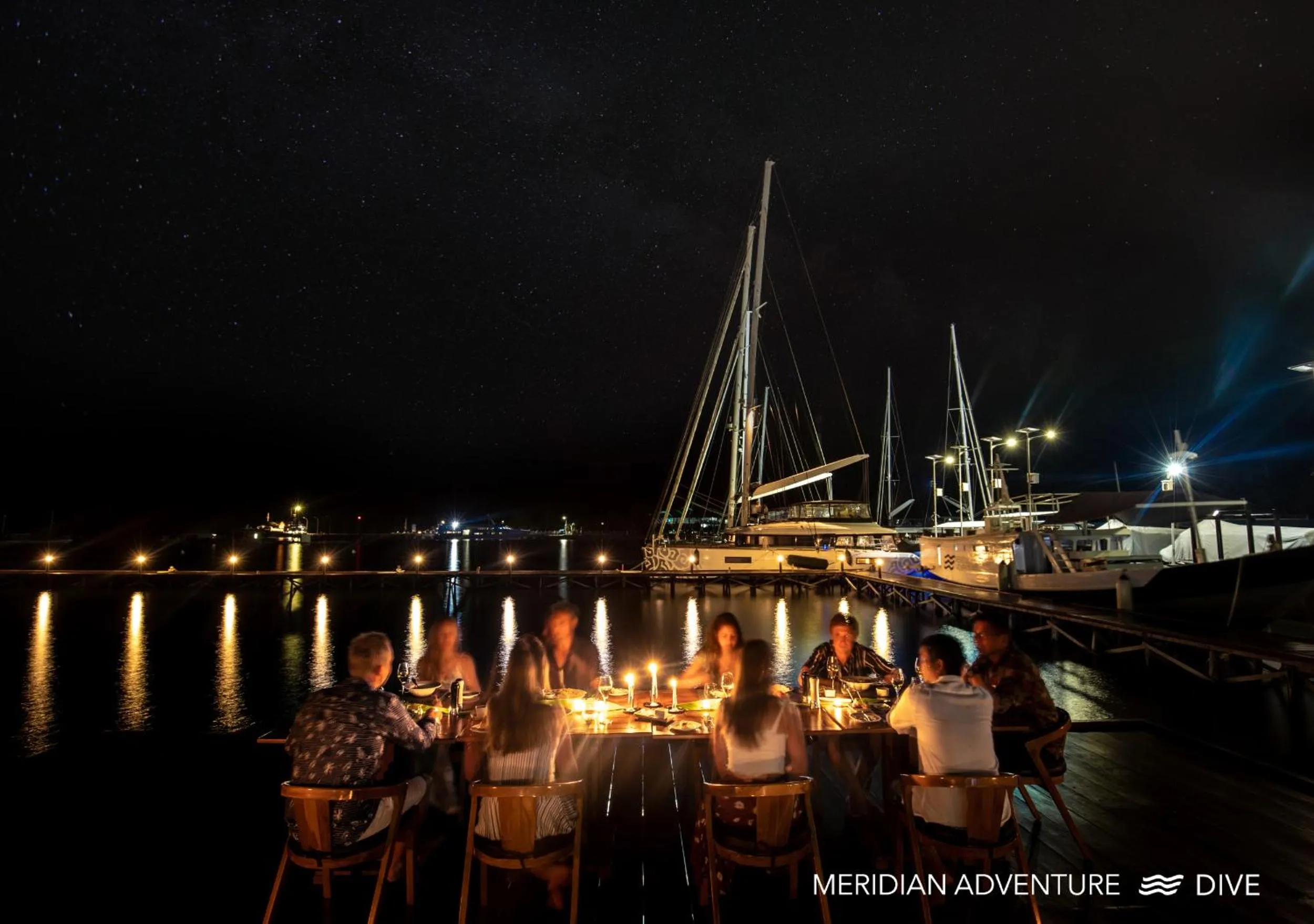 Evening entertainment in Meridian Adventure Marina Club & Resort