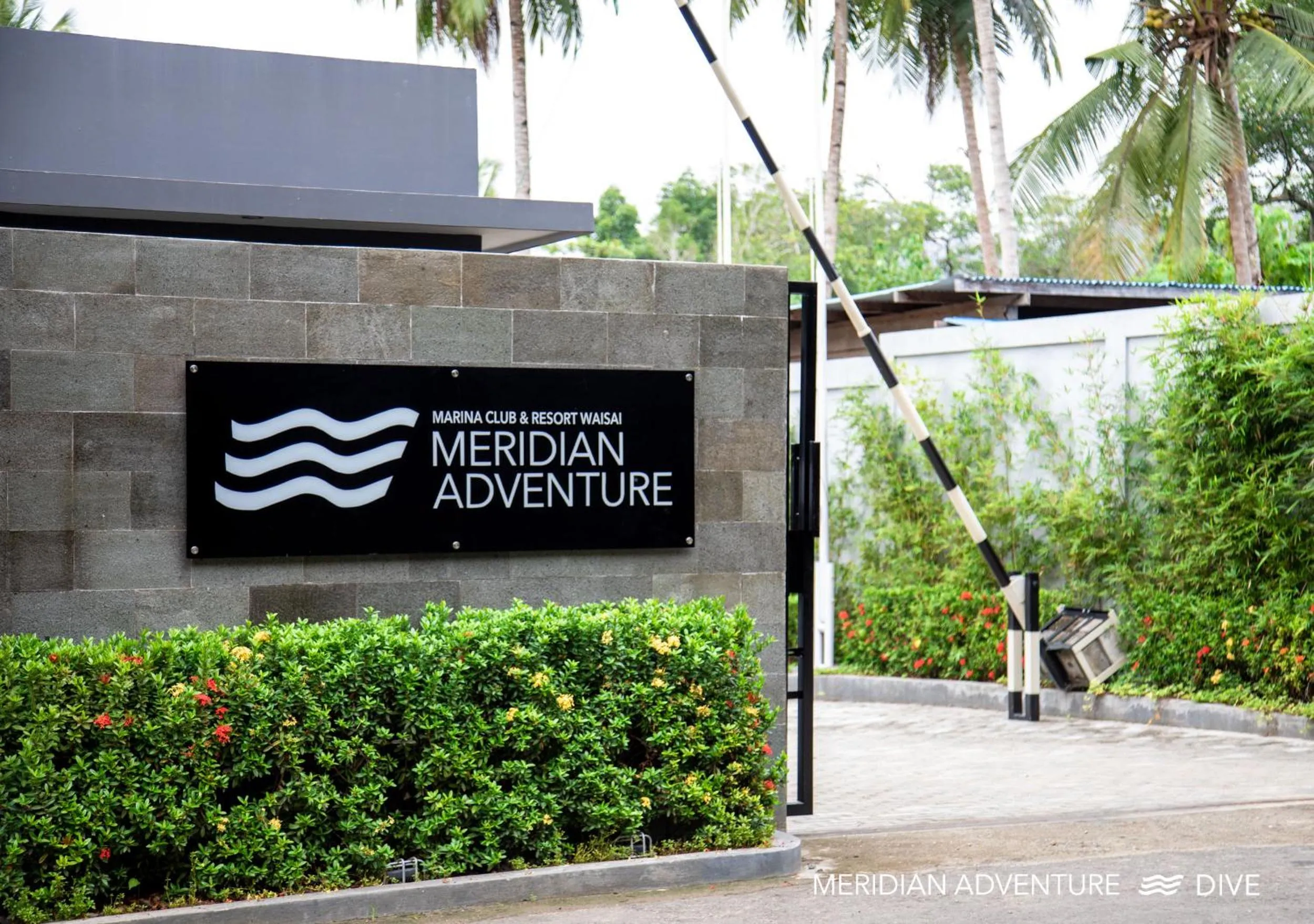 Facade/entrance in Meridian Adventure Marina Club & Resort