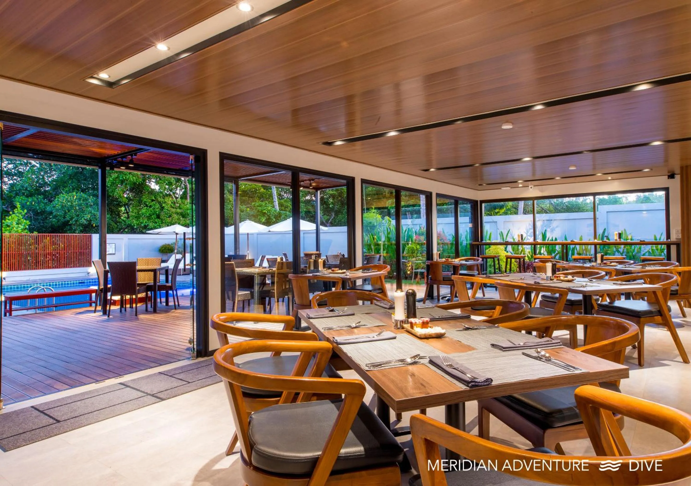 Restaurant/places to eat in Meridian Adventure Marina Club & Resort