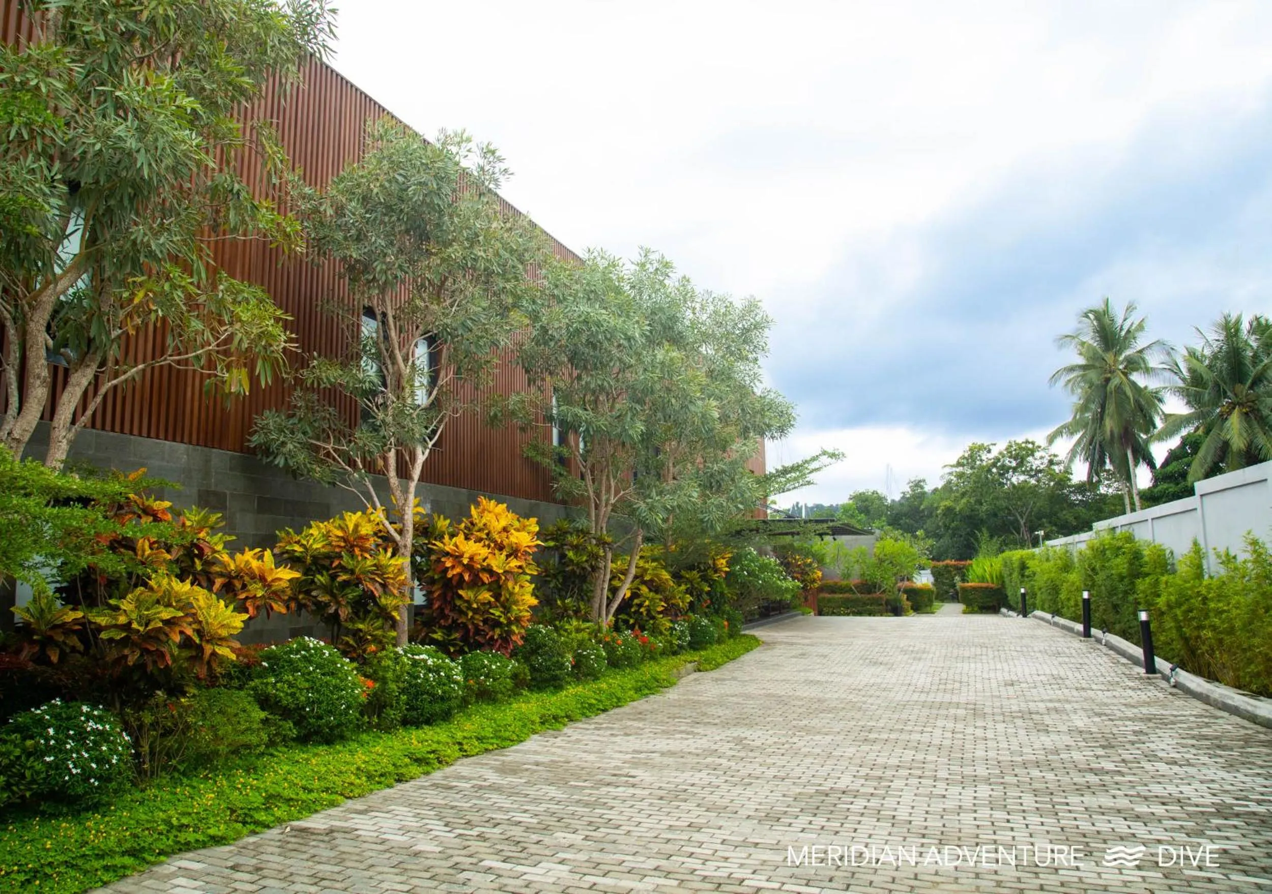 Facade/entrance in Meridian Adventure Marina Club & Resort