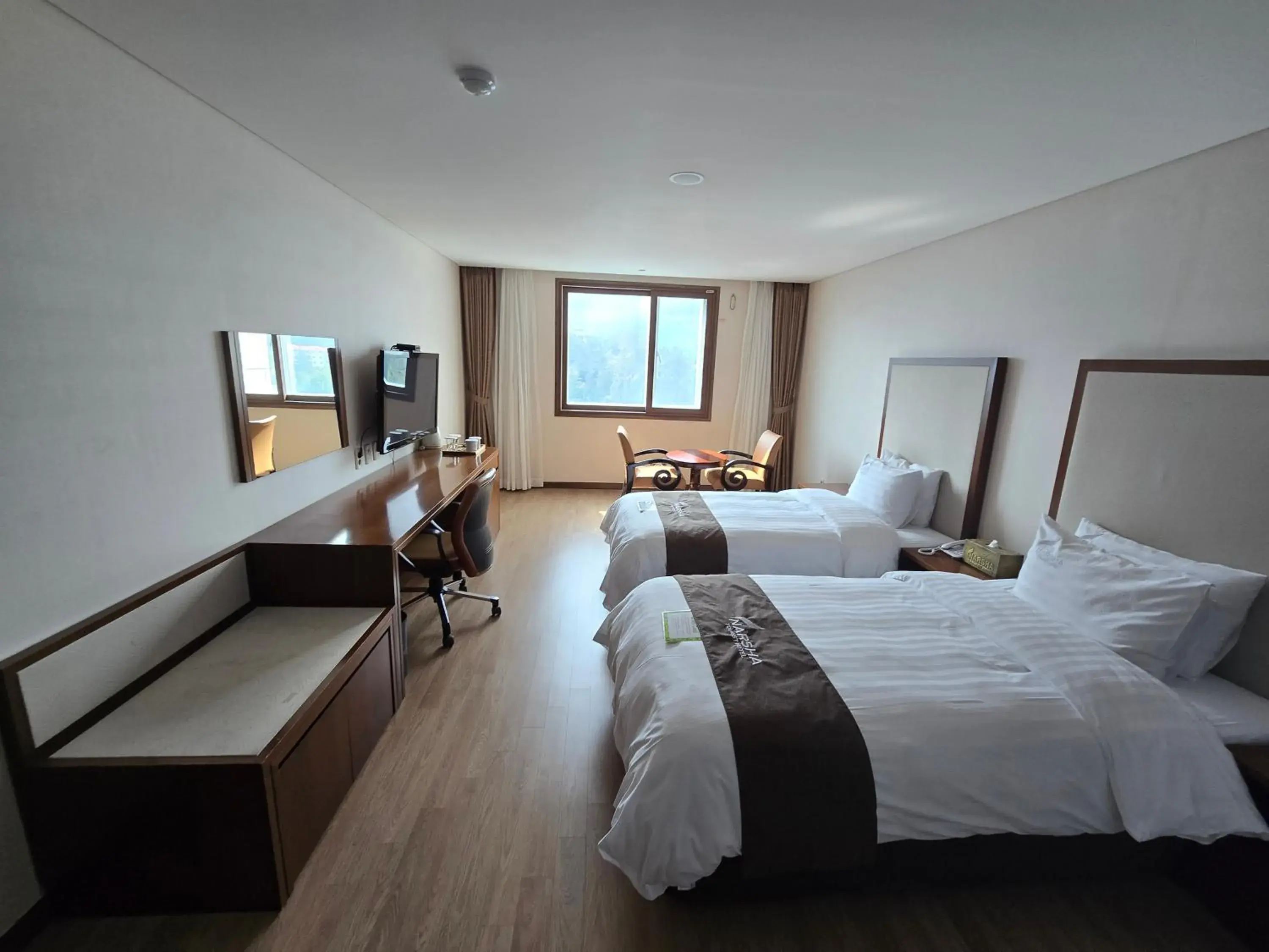Standard Twin Room in Yeosu Narsha Hotel Standard Twin Room in Yeosu Narsha Hotel