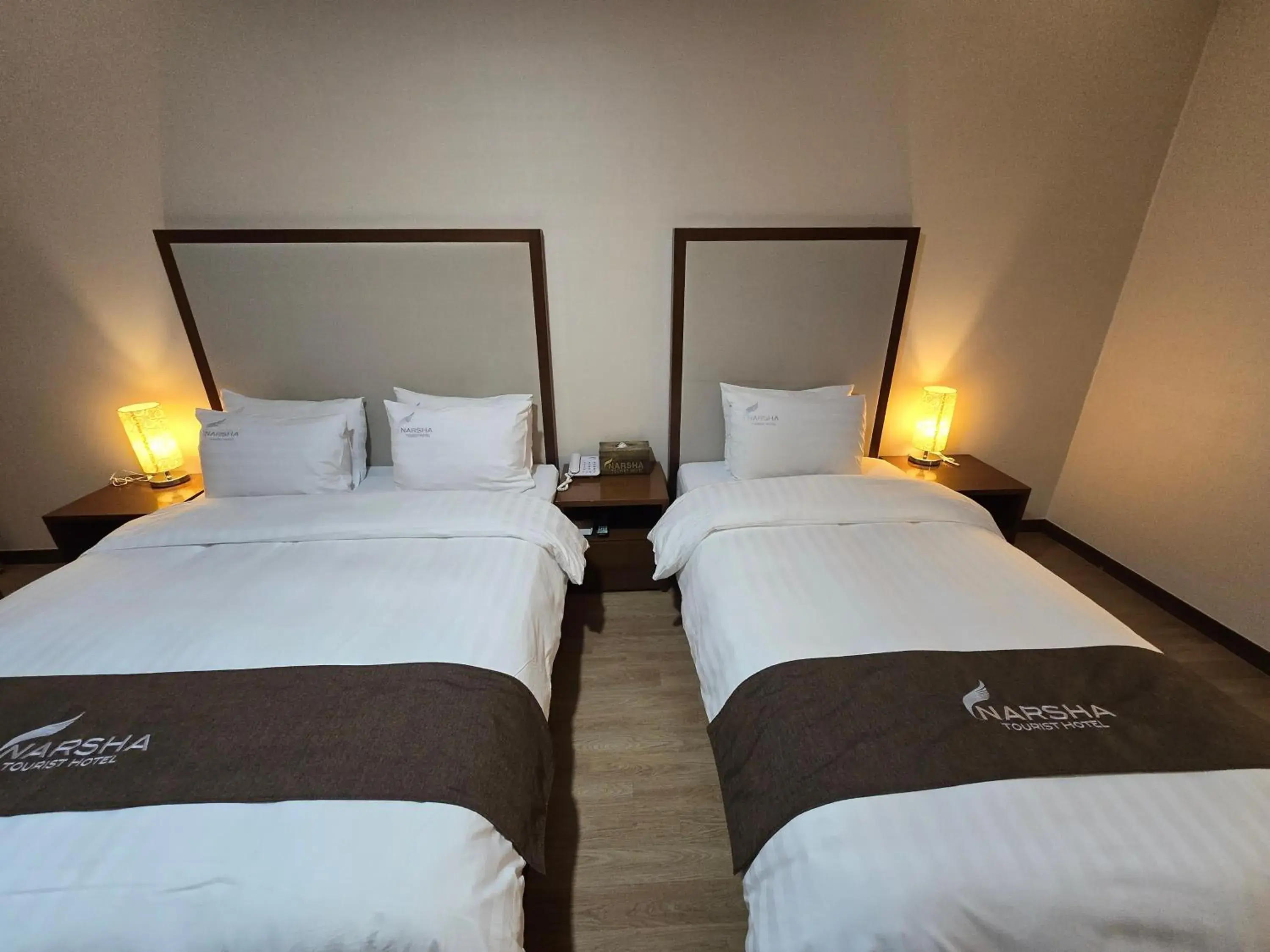 Deluxe Twin Room in Yeosu Narsha Hotel Deluxe Twin Room in Yeosu Narsha Hotel