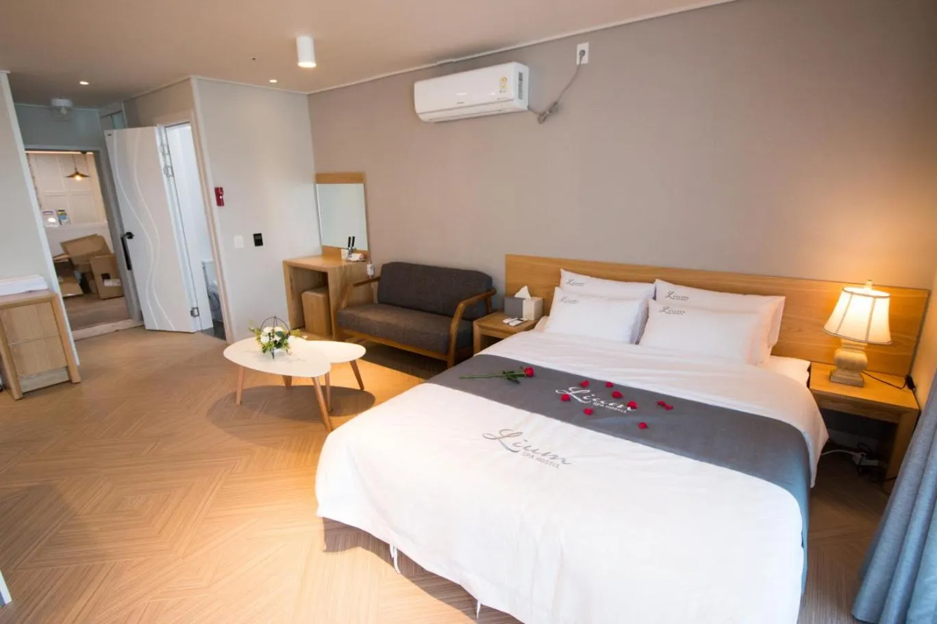 Bed in Lium Spa Hostel