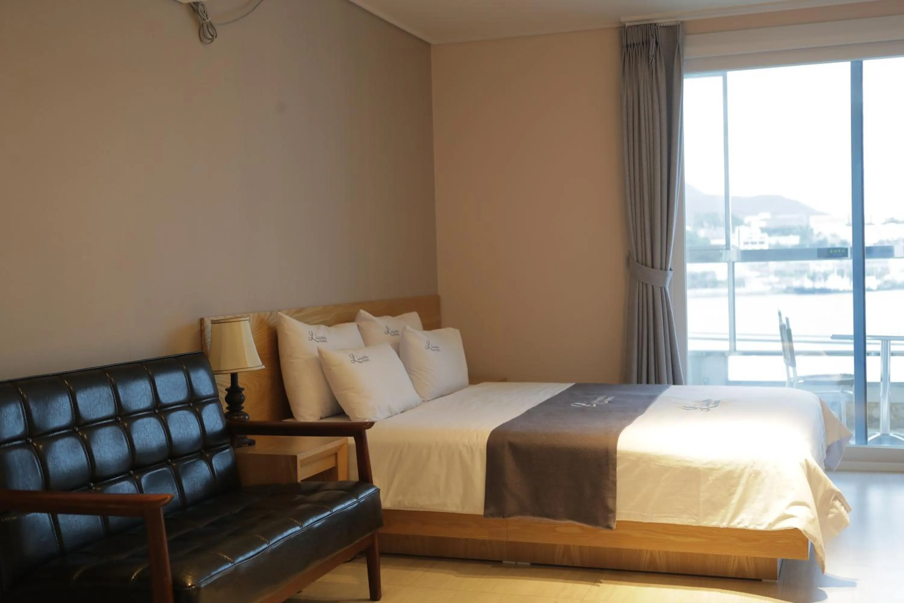 Bed in Lium Spa Hostel