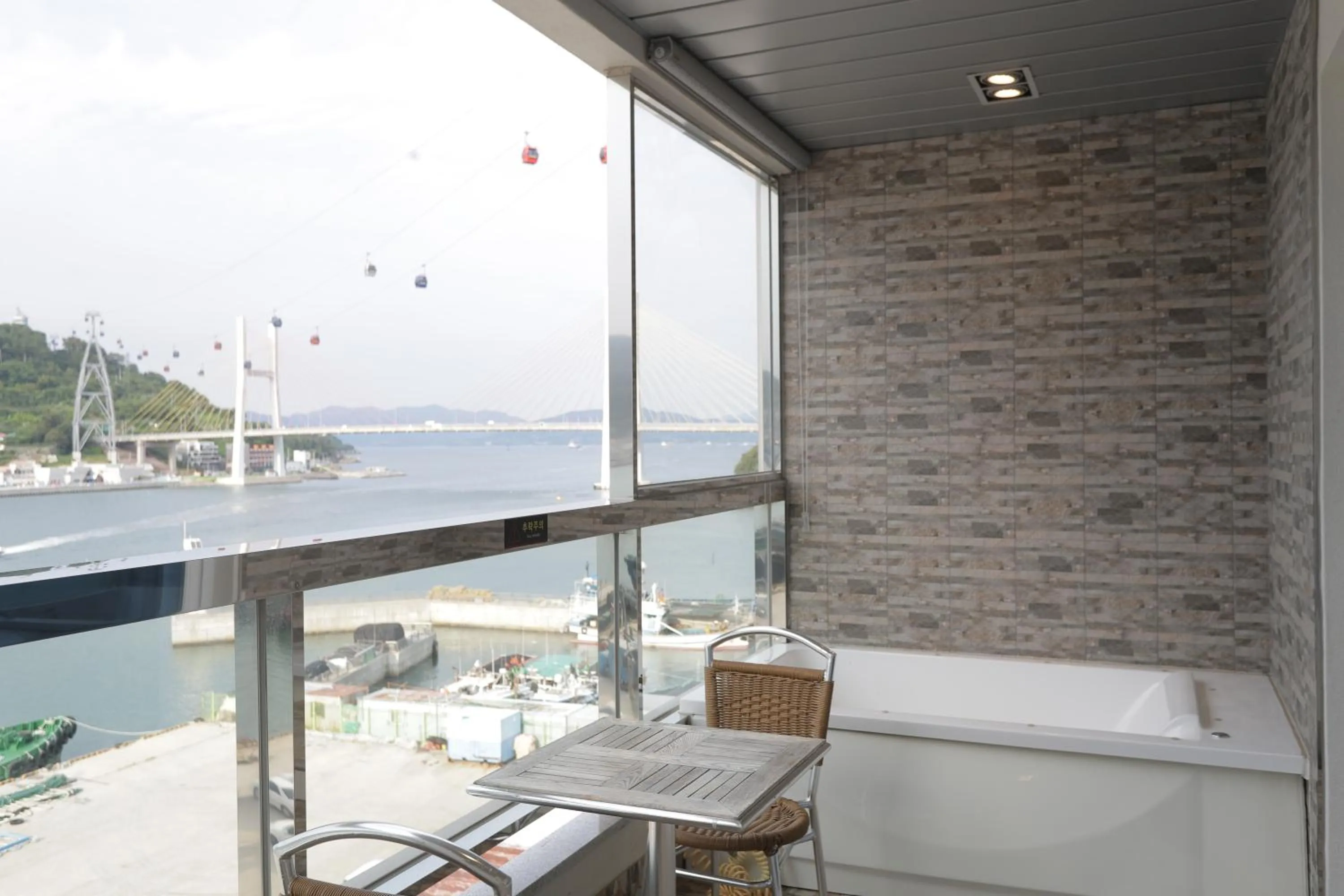 Balcony/Terrace in Lium Spa Hostel