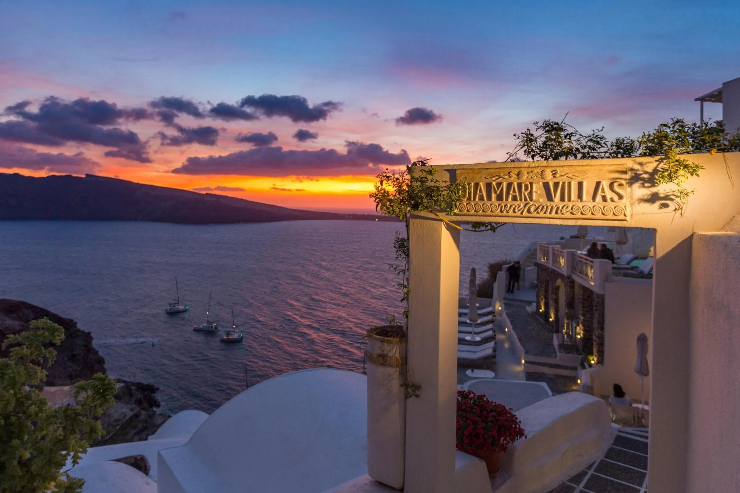 Facade/entrance in Oia Mare Villas