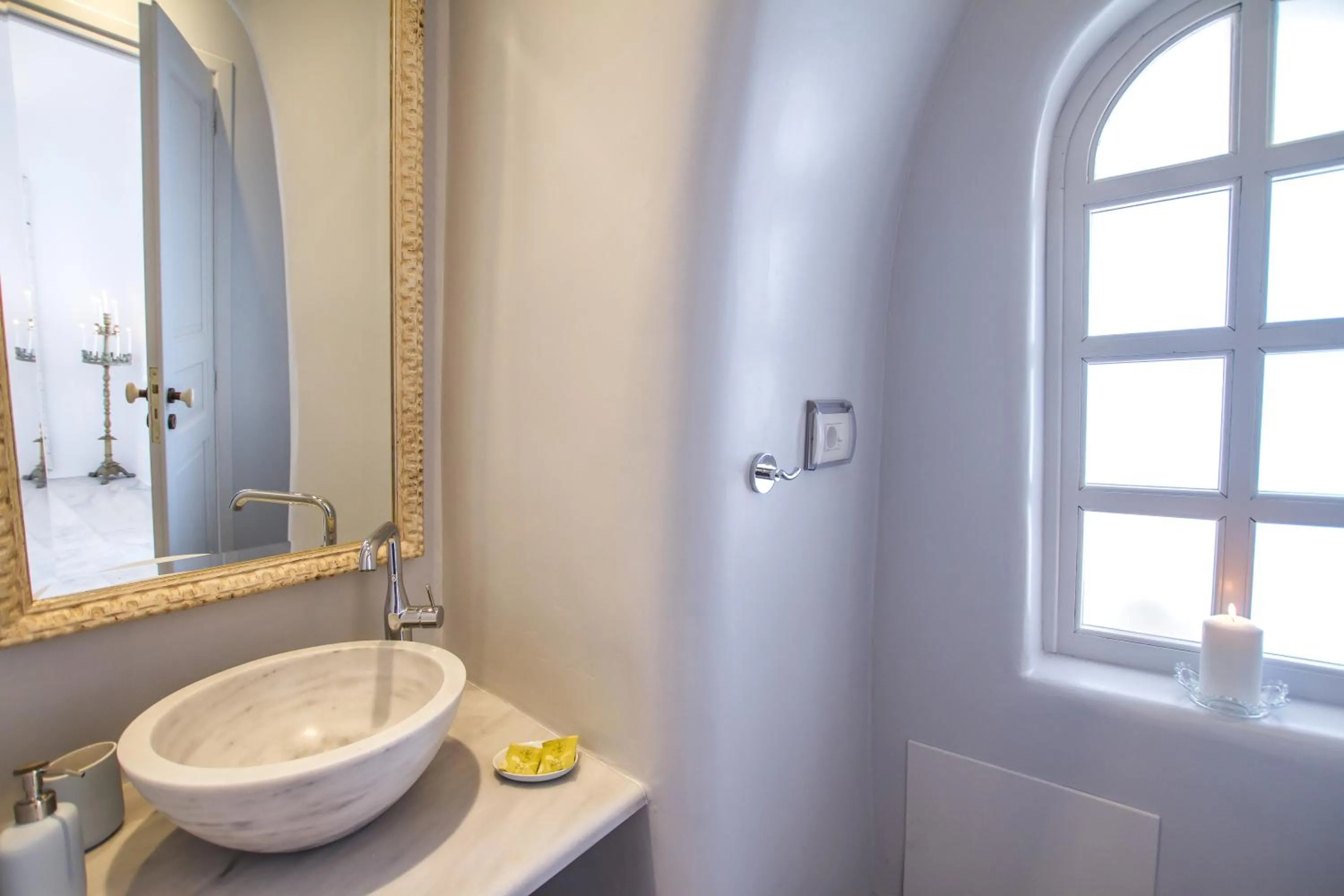 Shower in Oia Mare Villas