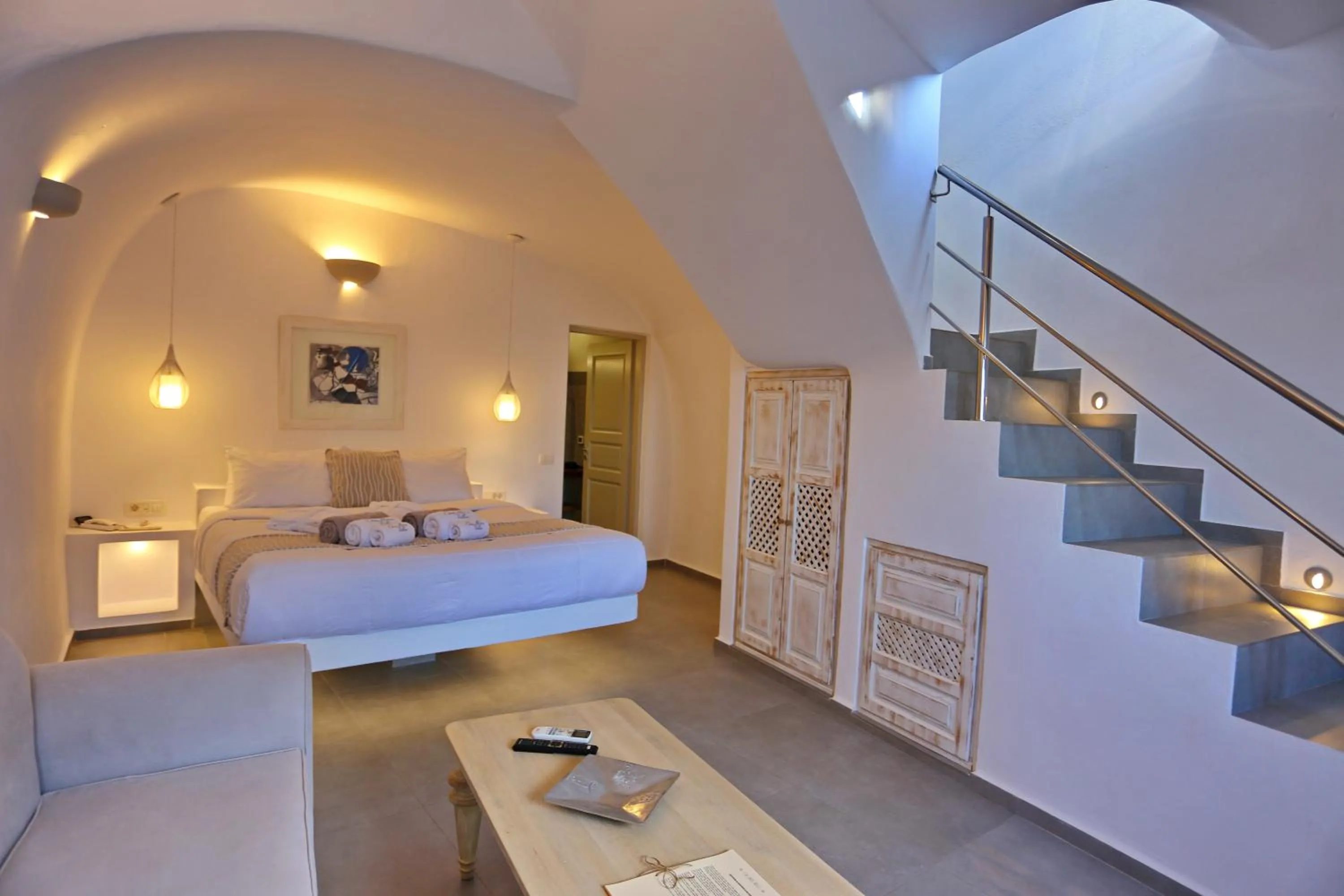 Bedroom, Bed in Oia Mare Villas