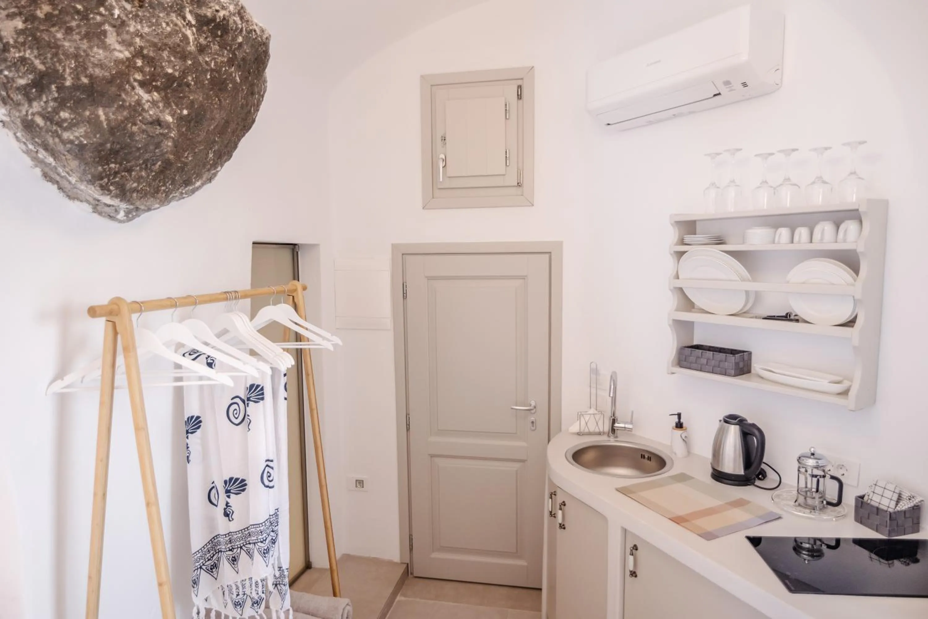 kitchen in Oia Mare Villas