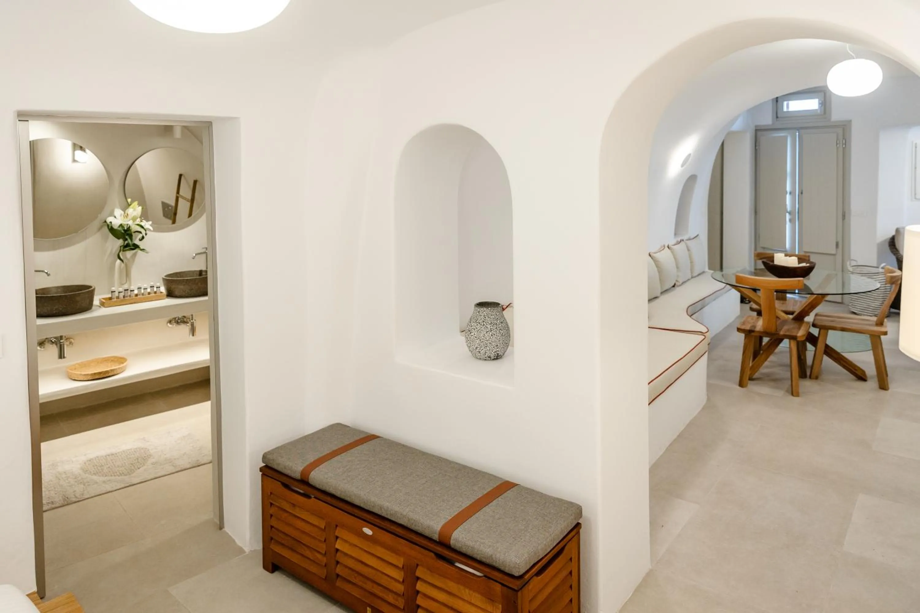 Bed in Oia Mare Villas