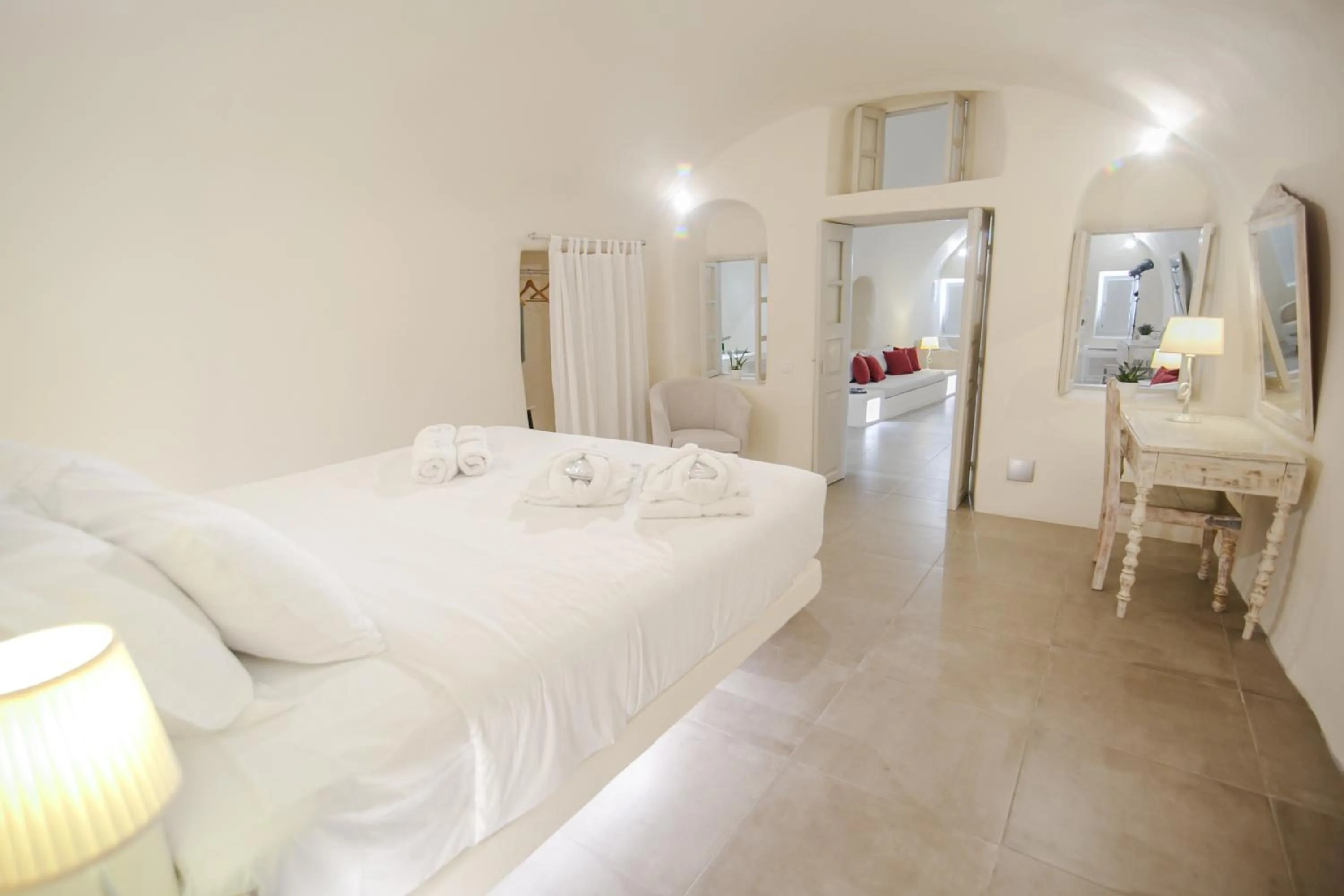 Bedroom, Bed in Oia Mare Villas