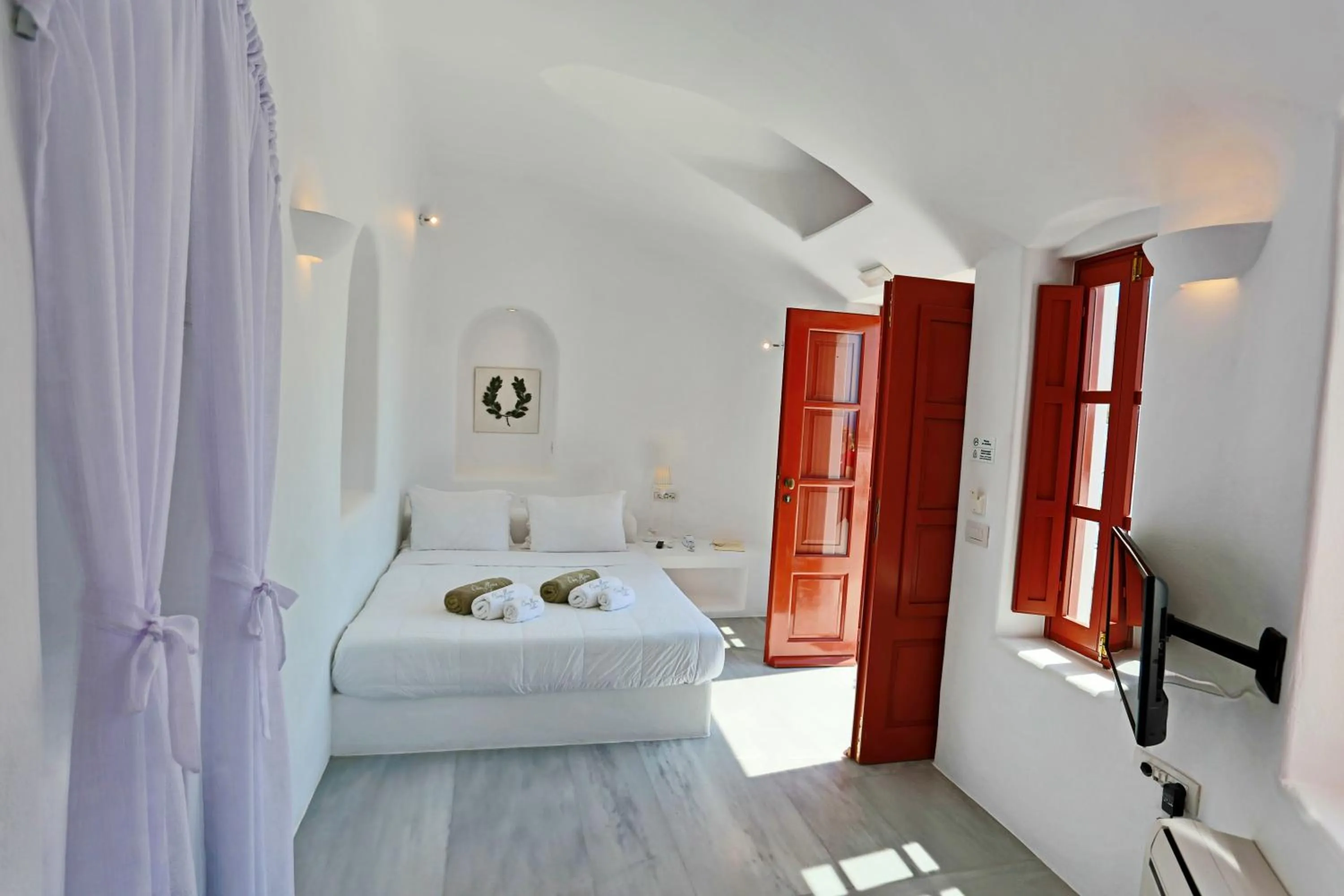 View (from property/room), Bed in Oia Mare Villas