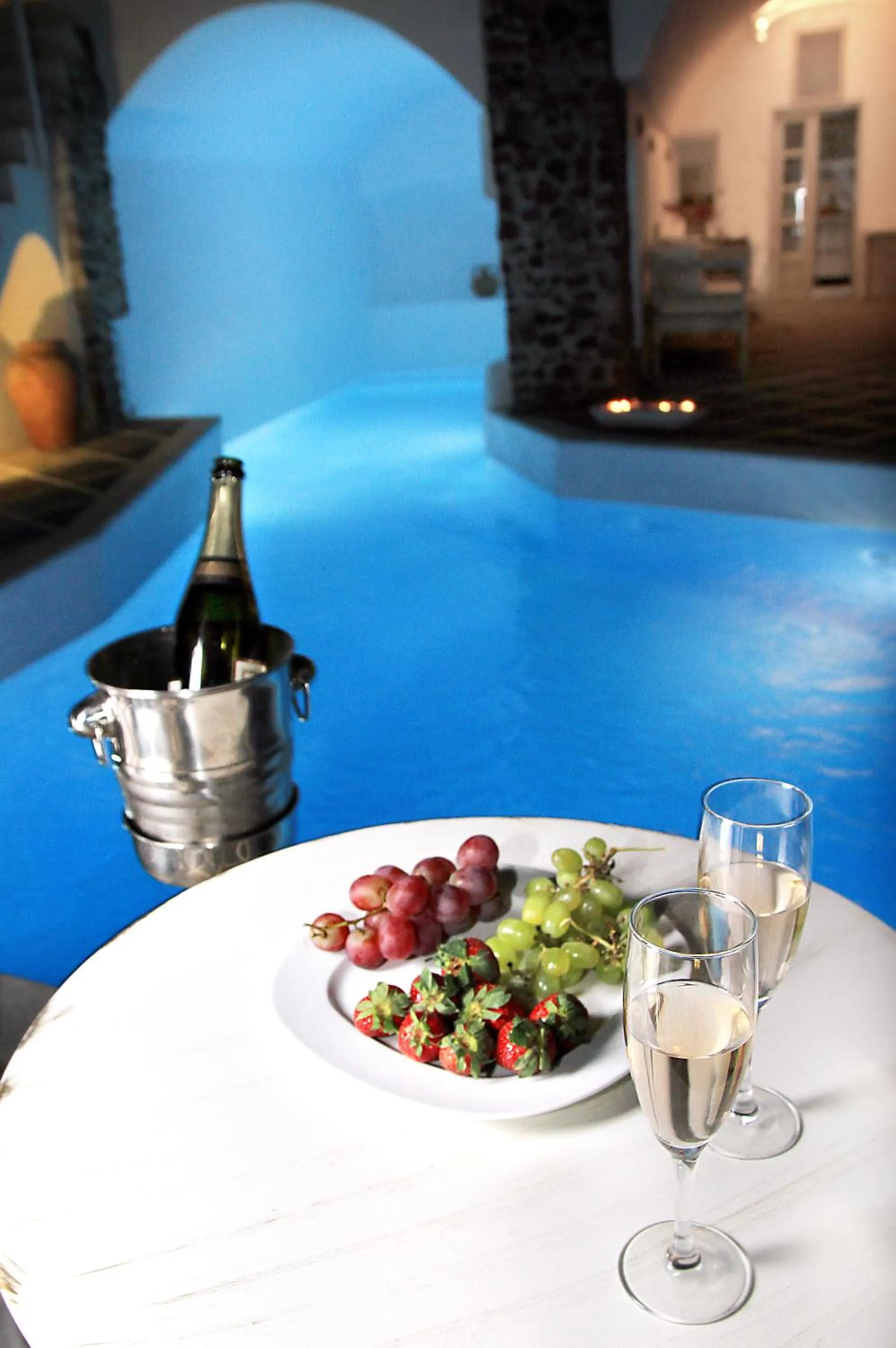 Night in Oia Mare Villas