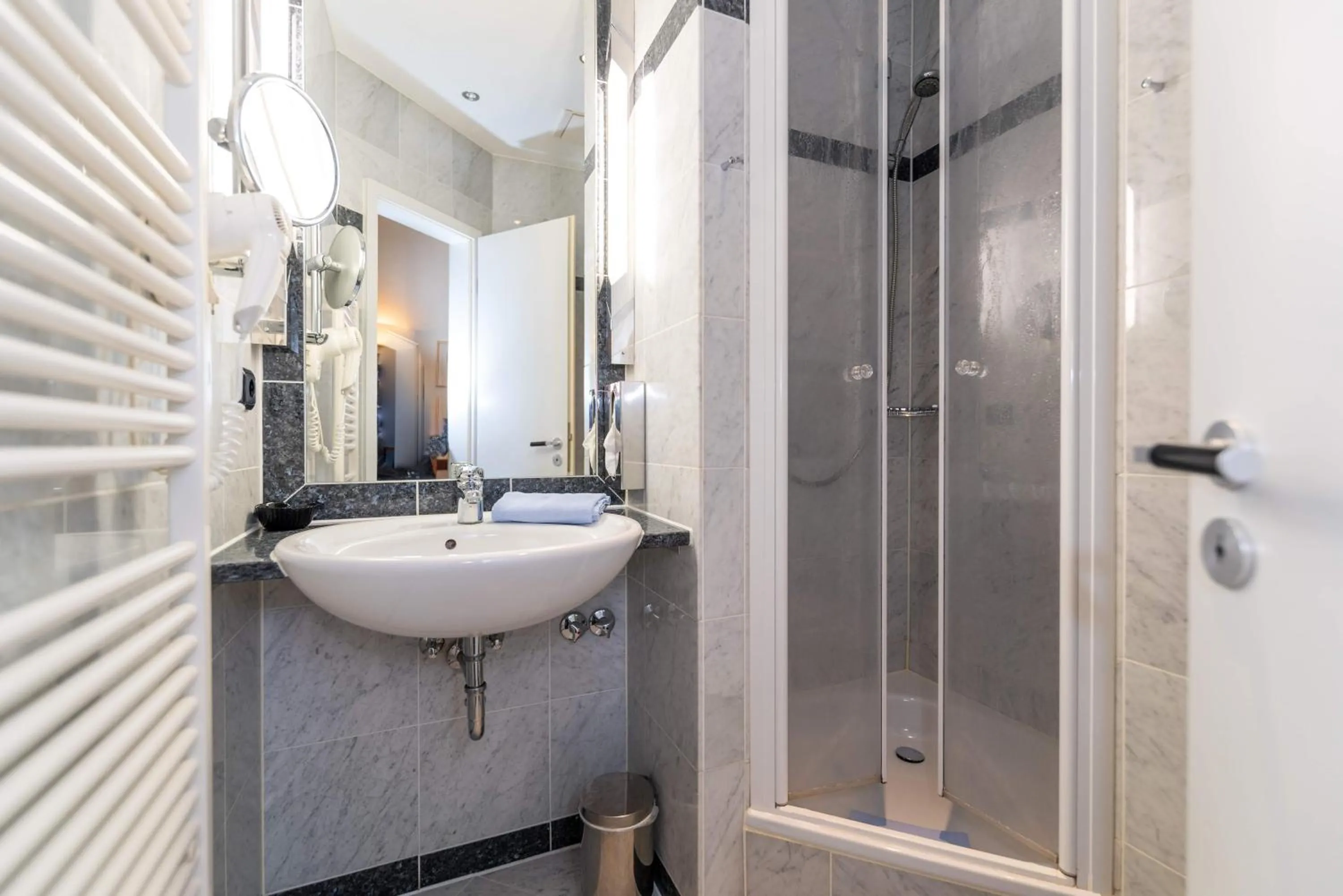 Bathroom in Aparthotel Seeschlösschen