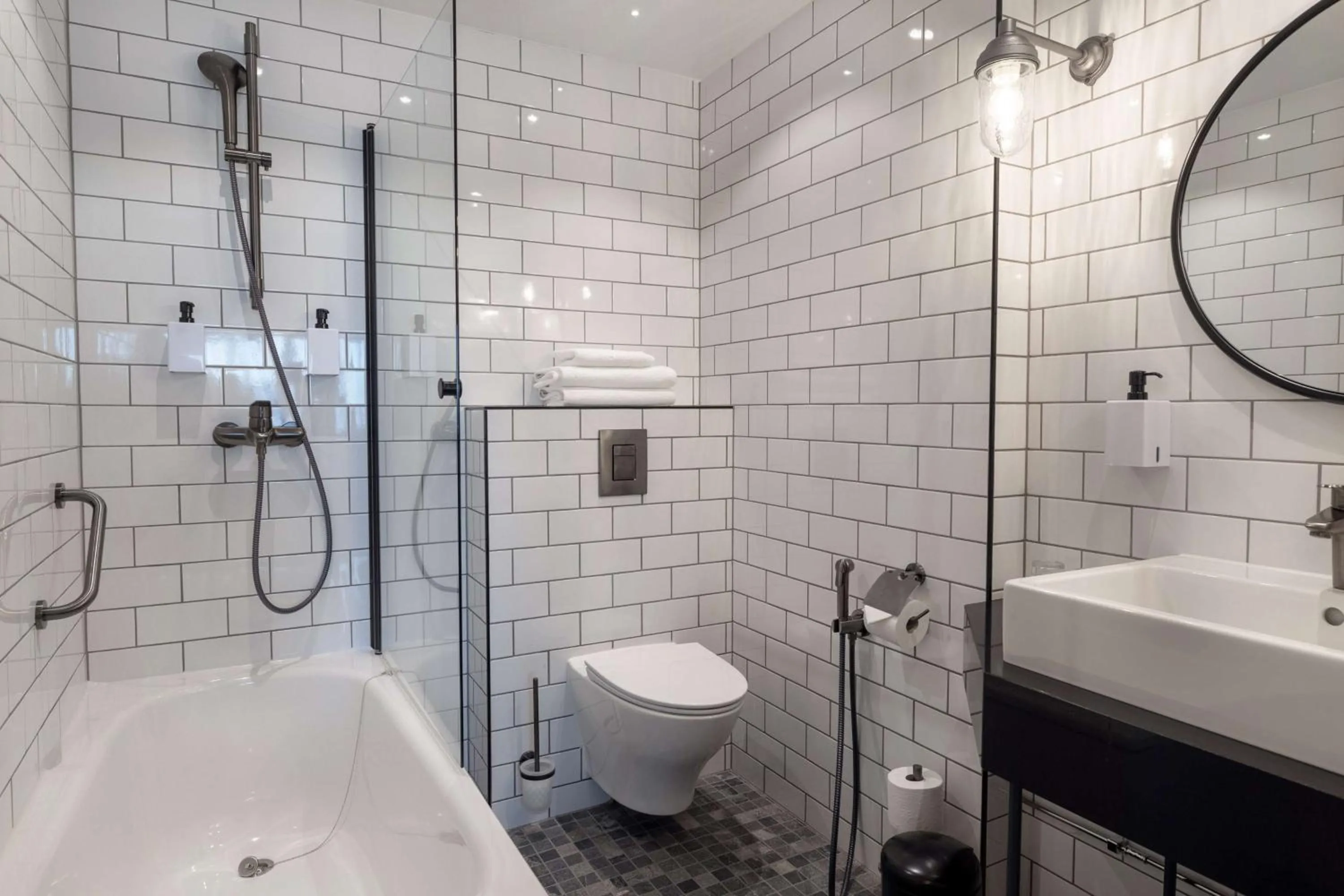 Bedroom in Scandic Helsinki Airport