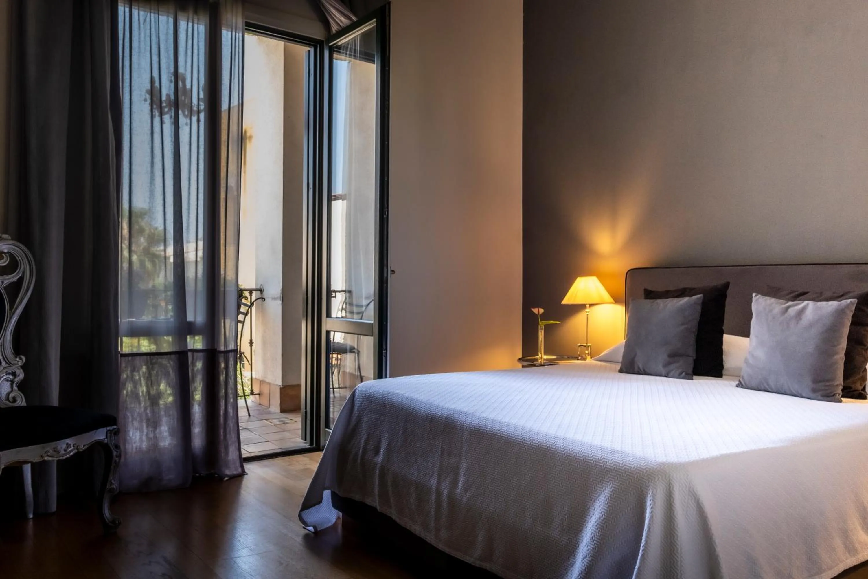 Bed in BB 22 Charming Rooms & Apartments