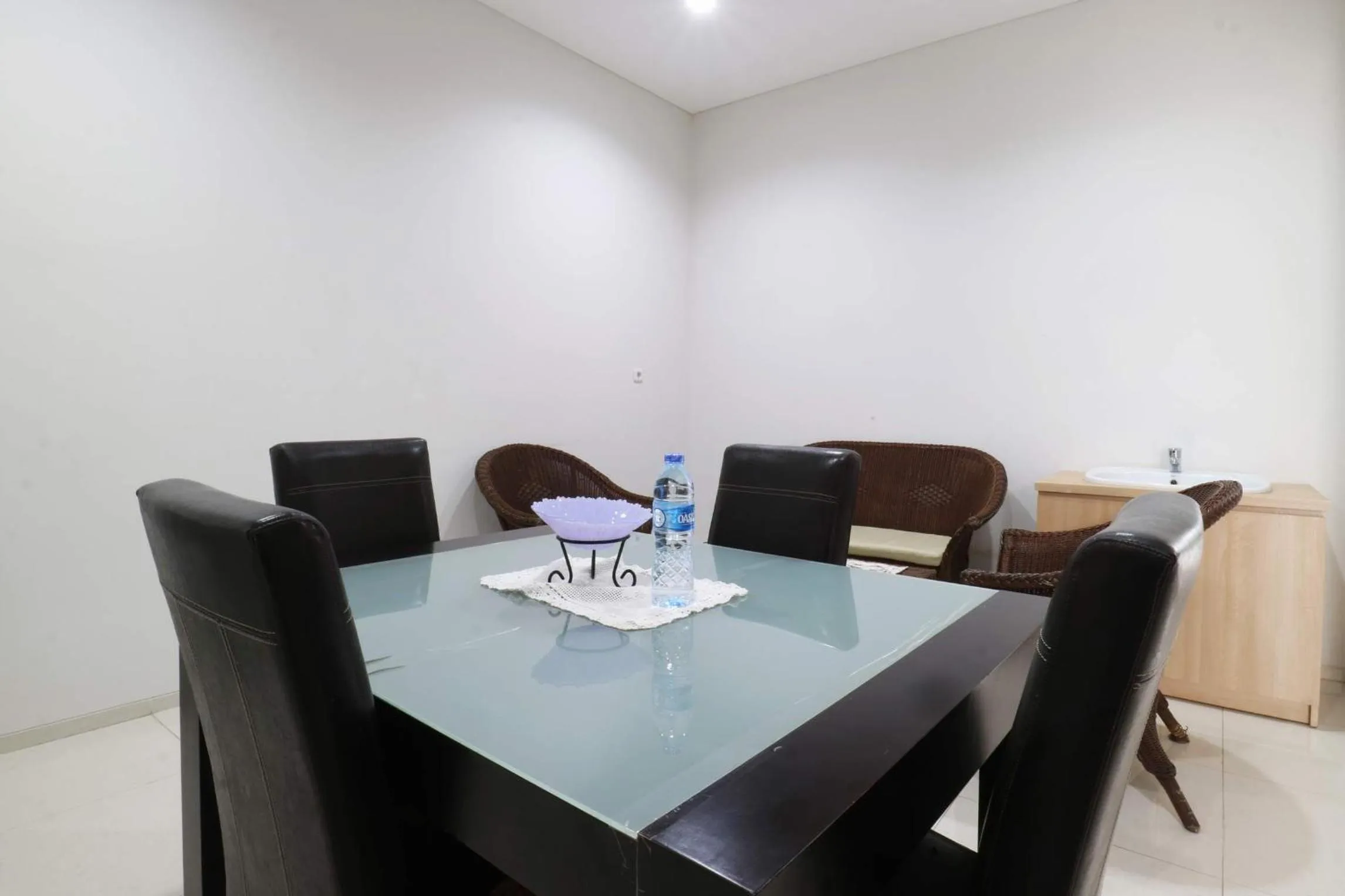 Dining area in Mk House Tendean