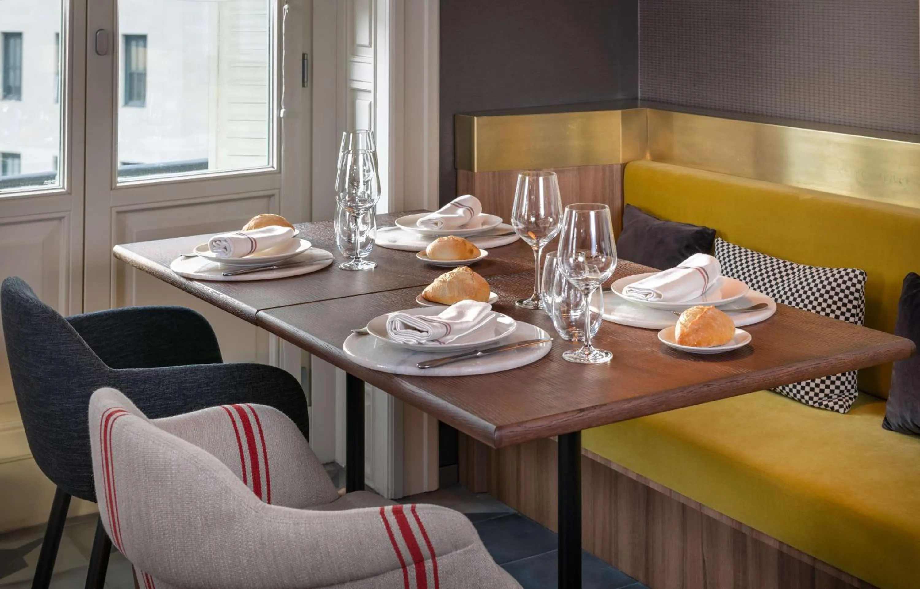 Restaurant/places to eat in NH Collection Madrid Gran Vía