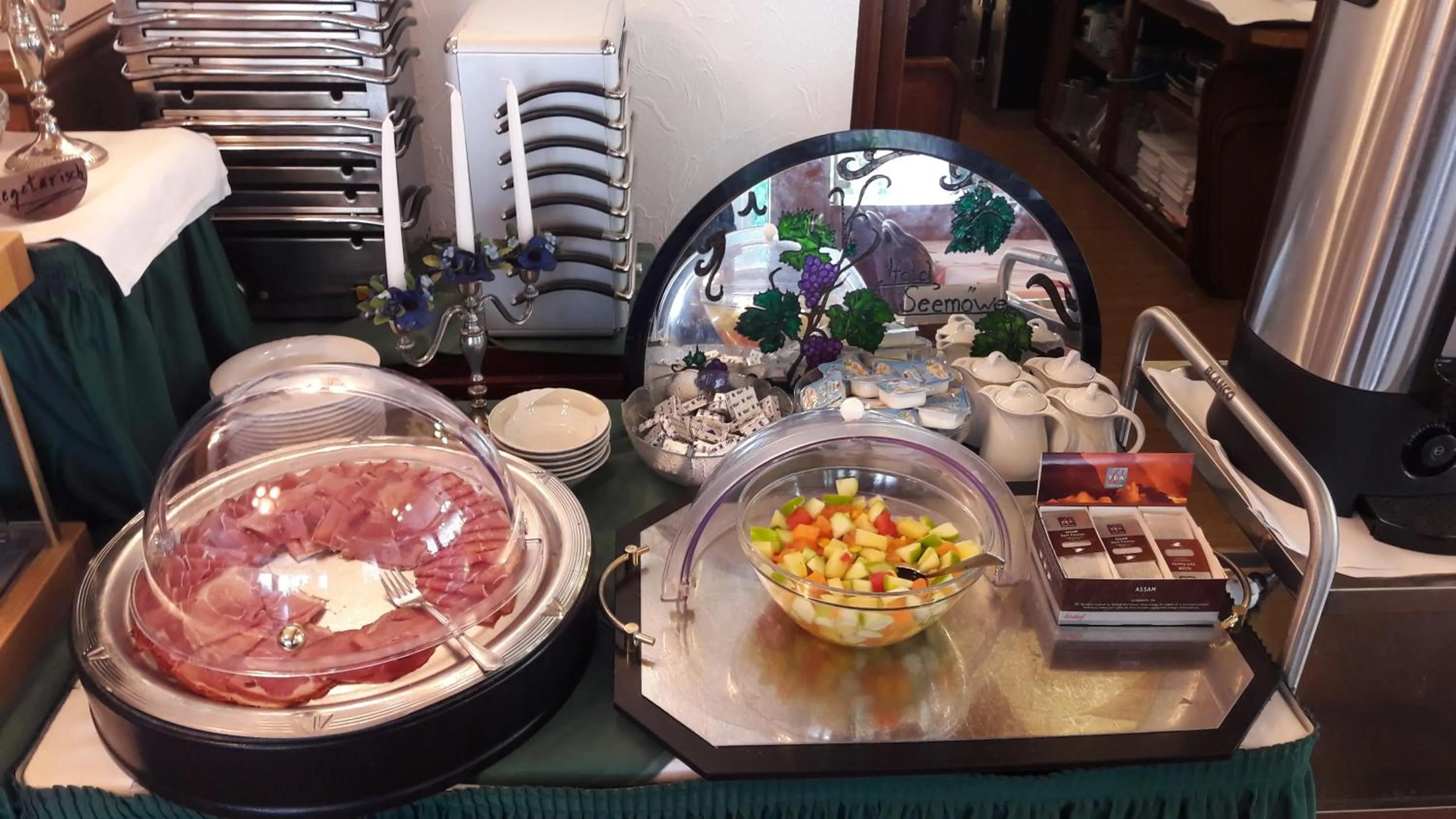 Buffet breakfast in Hotel Seemöwe