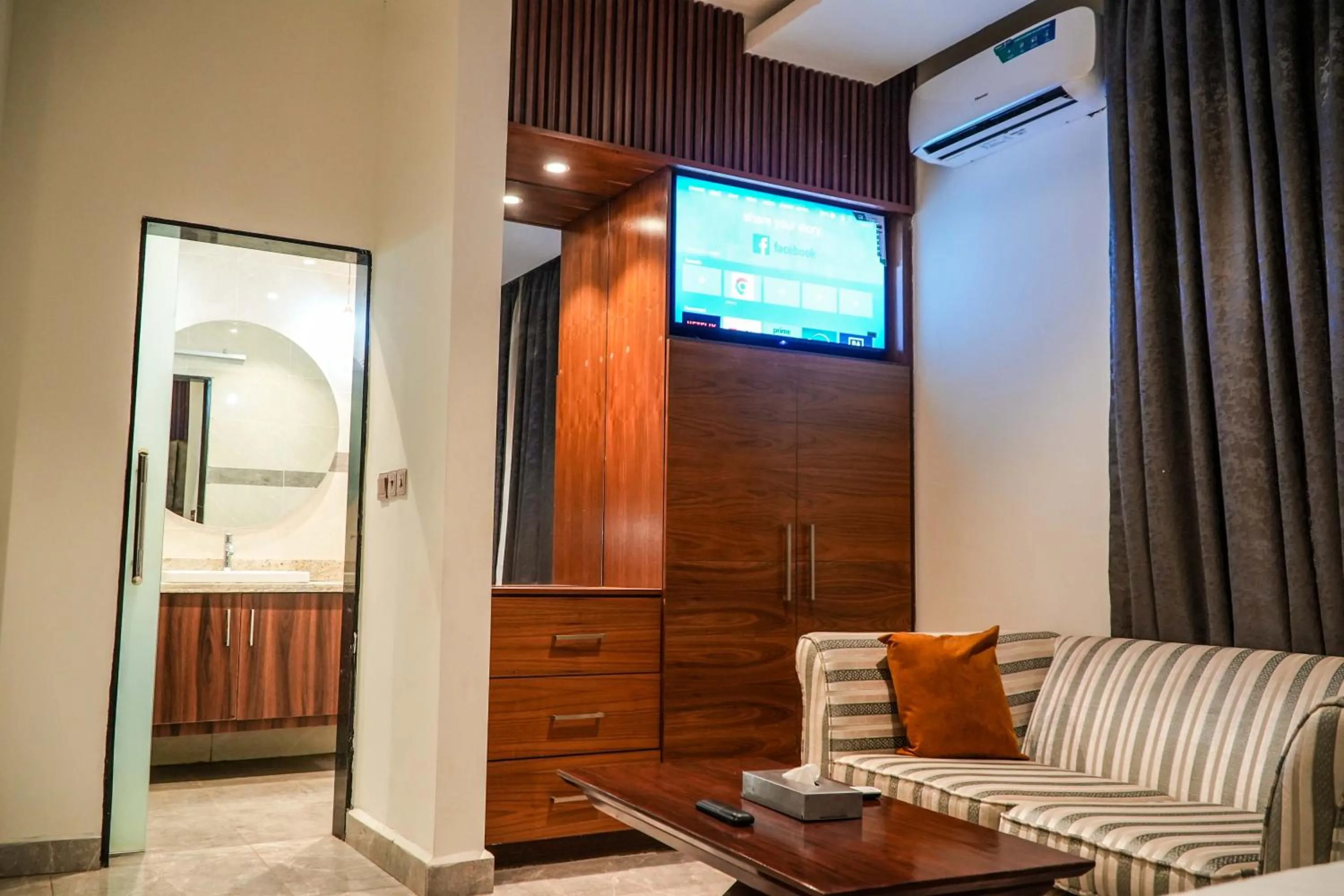 Bedroom in Amor Hotels Abuja