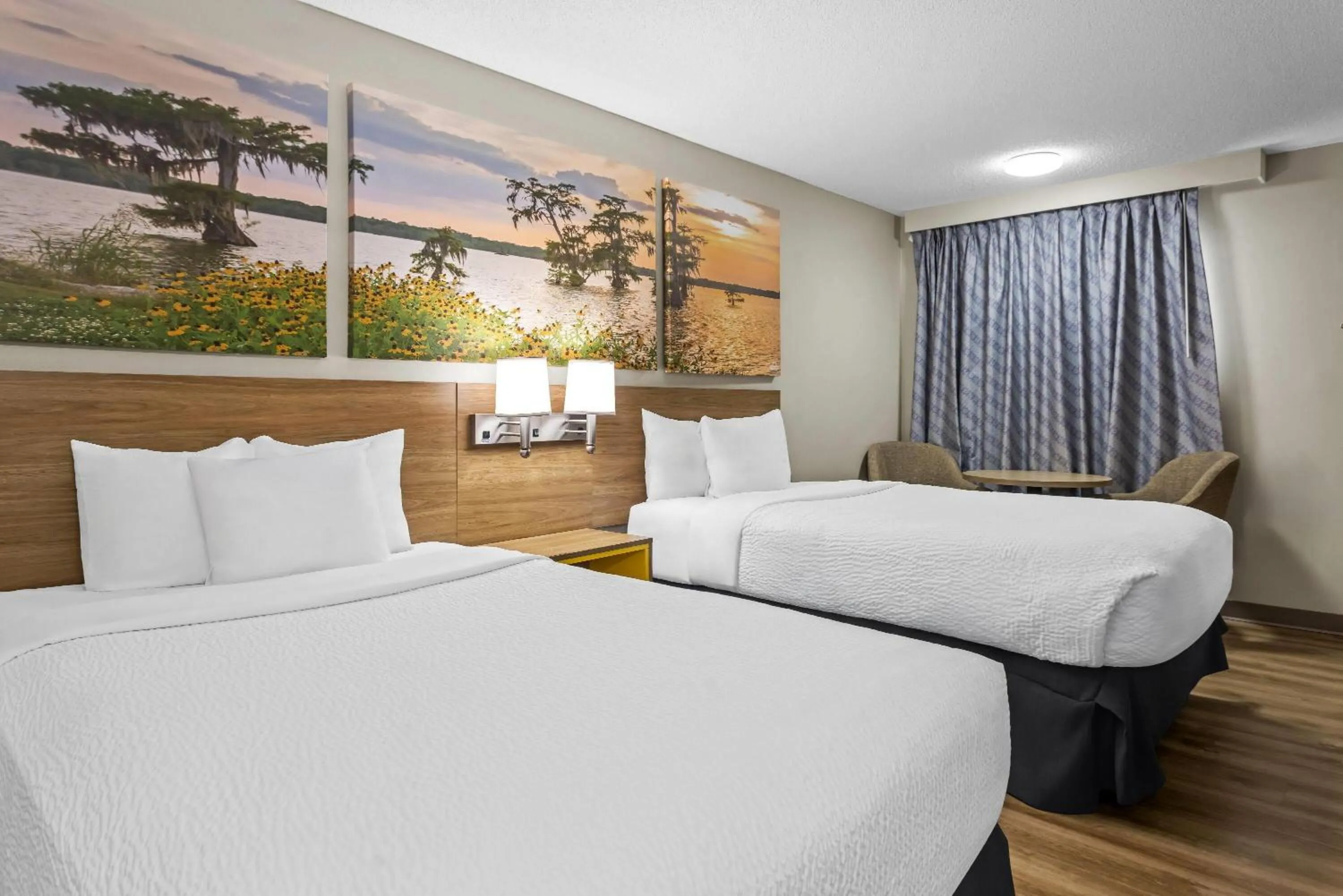 Bed in Days Inn by Wyndham Valdosta I-75