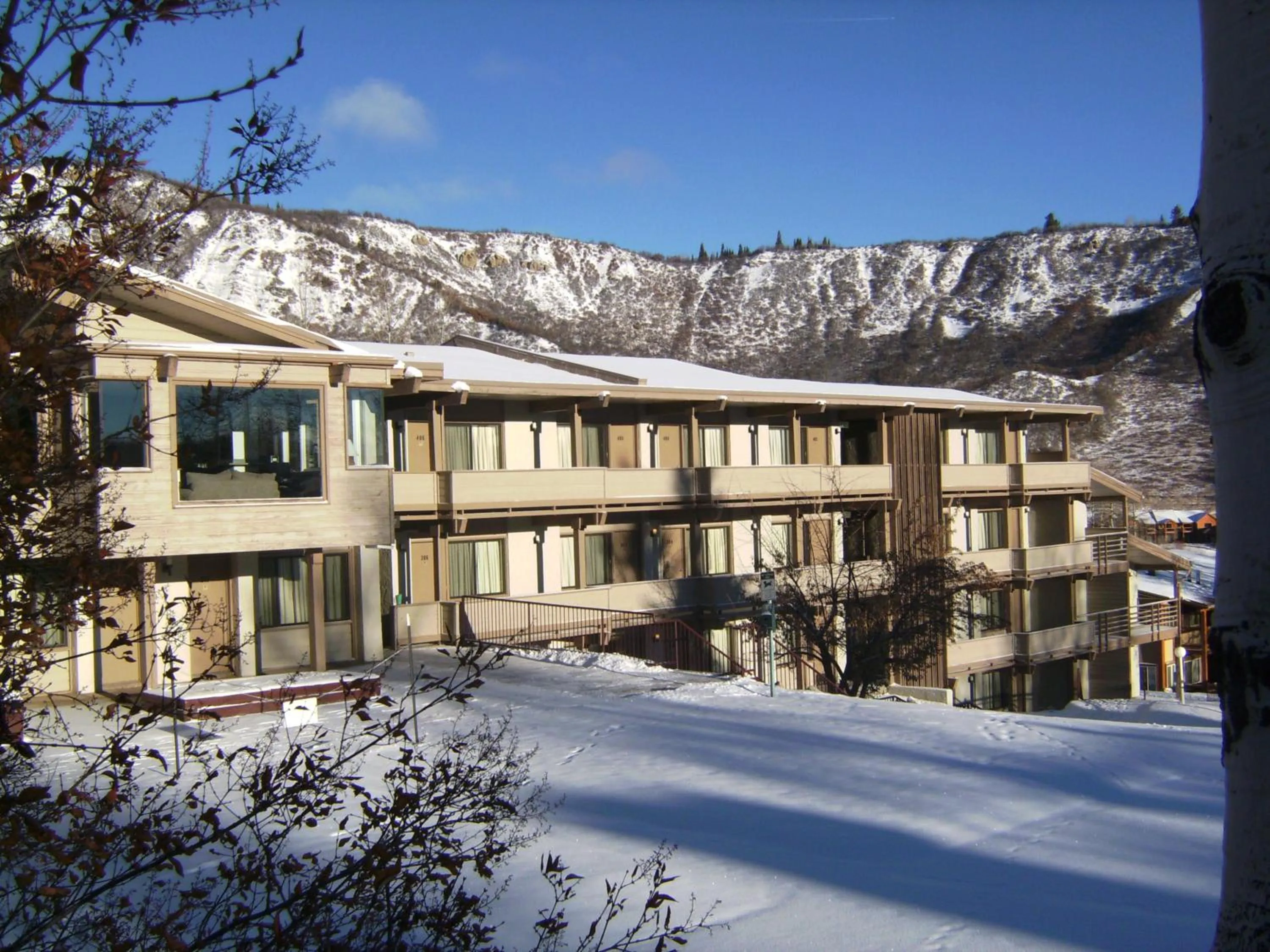 Property building in Pokolodi Lodge