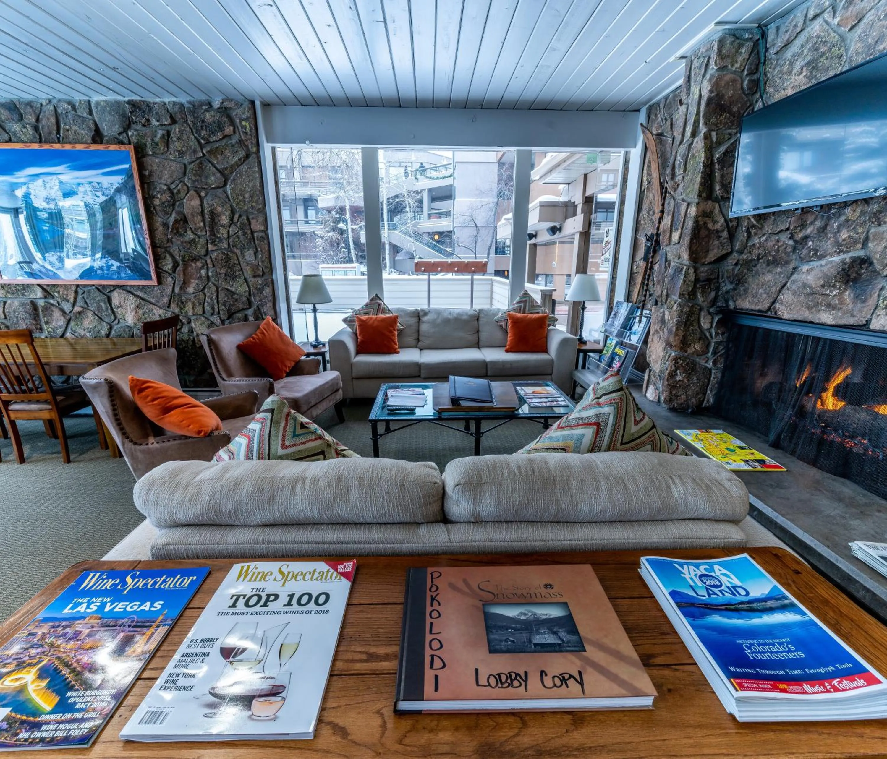 Lobby or reception in Pokolodi Lodge