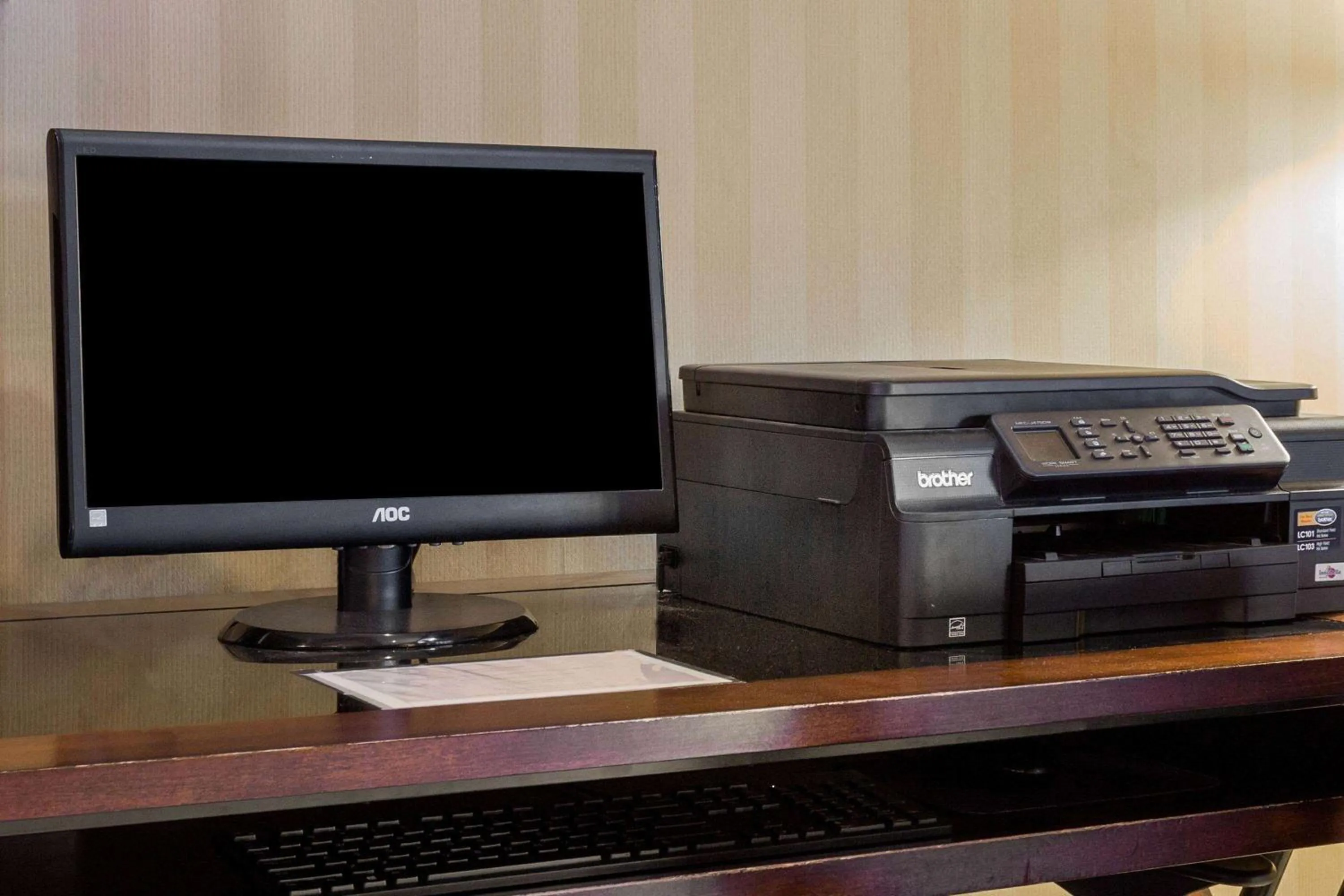 Business facilities in Days Inn by Wyndham Westminster