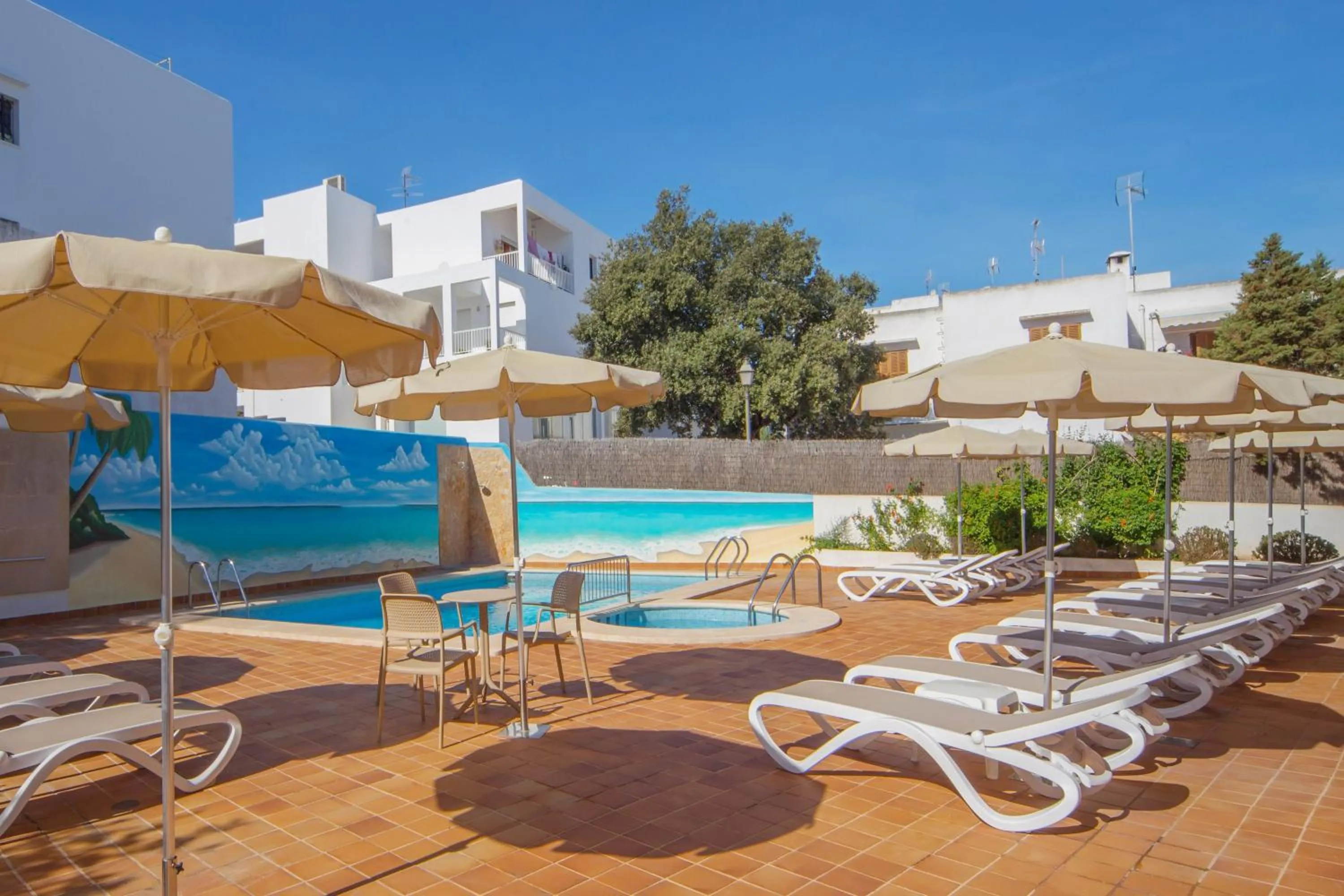 Patio in Hotel Ses Puntetes