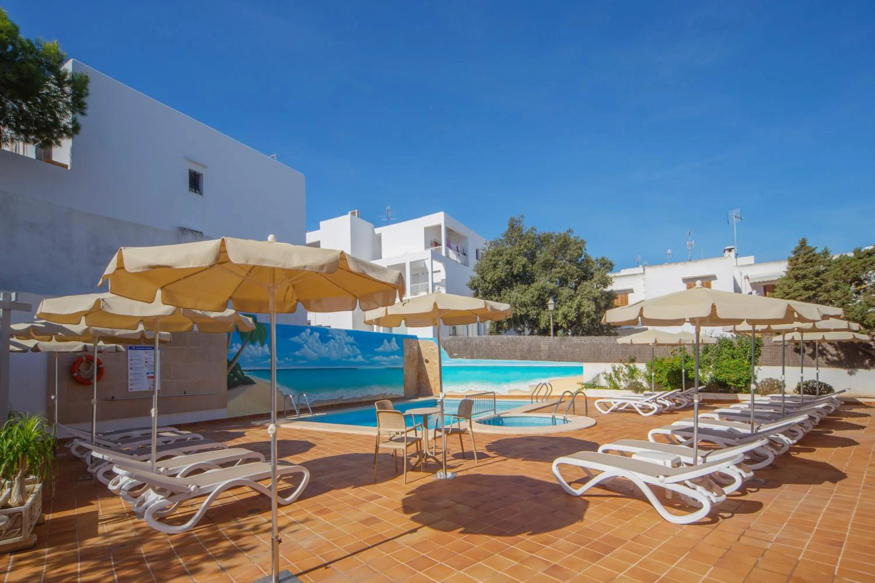 Patio in Hotel Ses Puntetes