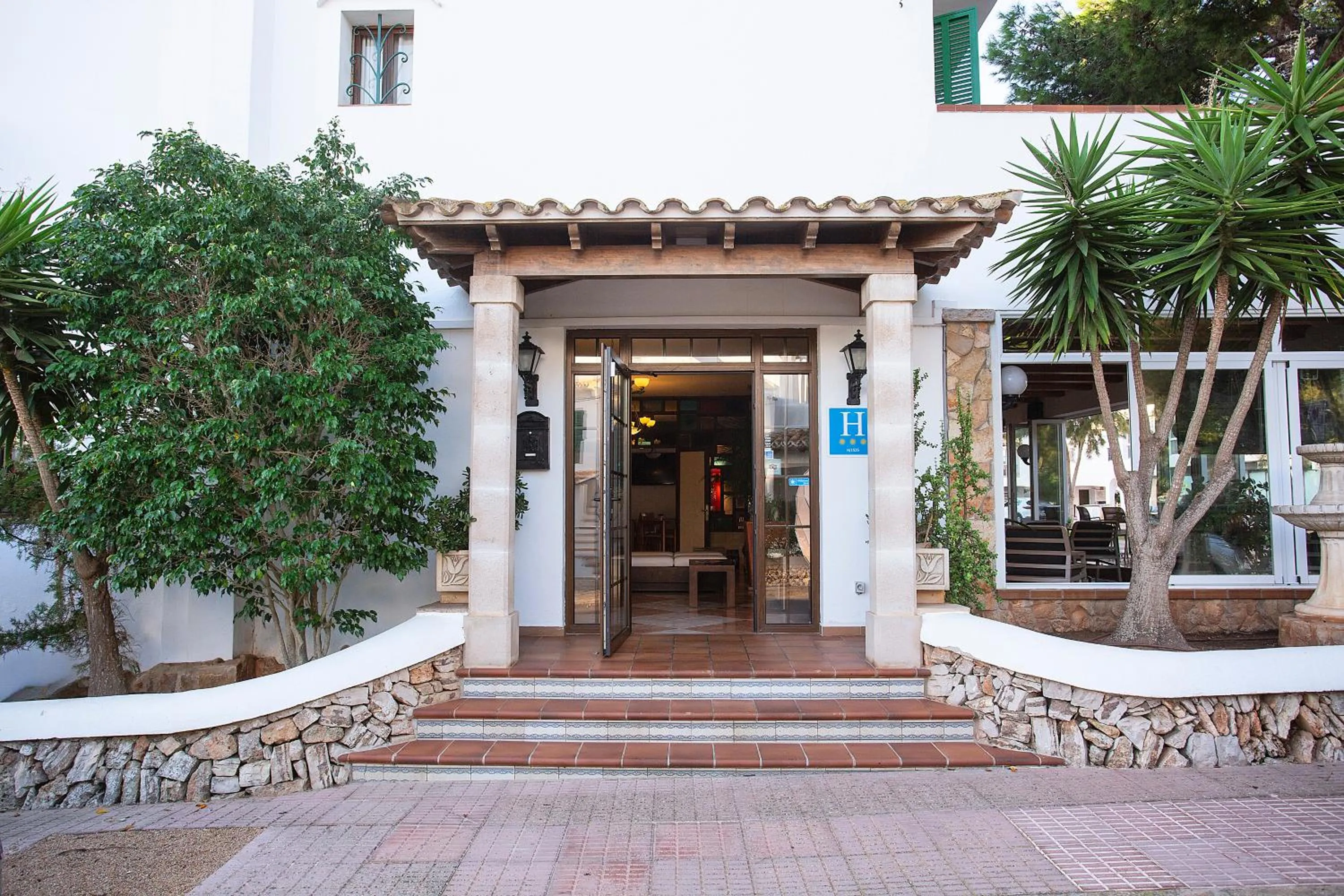 Property building in Hotel Ses Puntetes