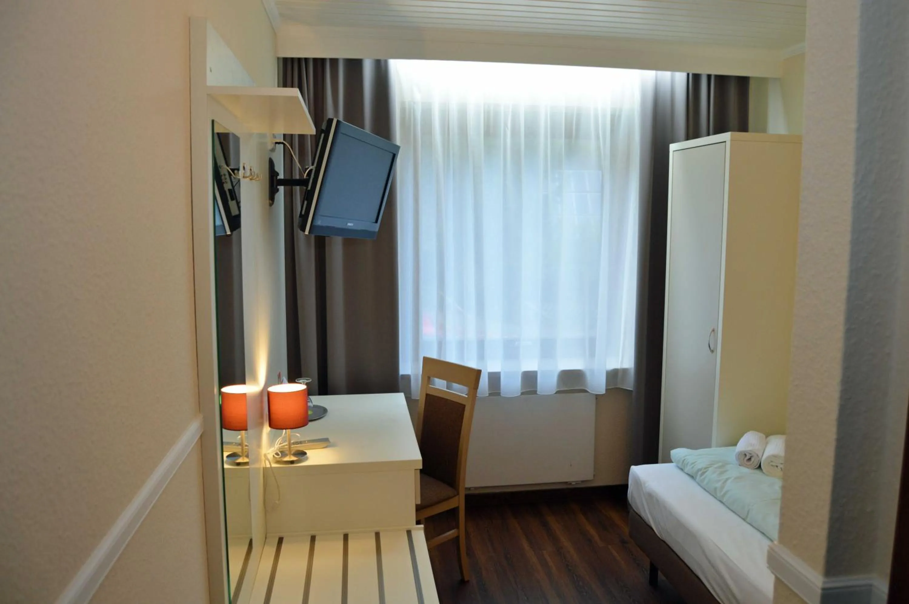 Photo of the whole room, Bed in G&H Hotel Rosengarten