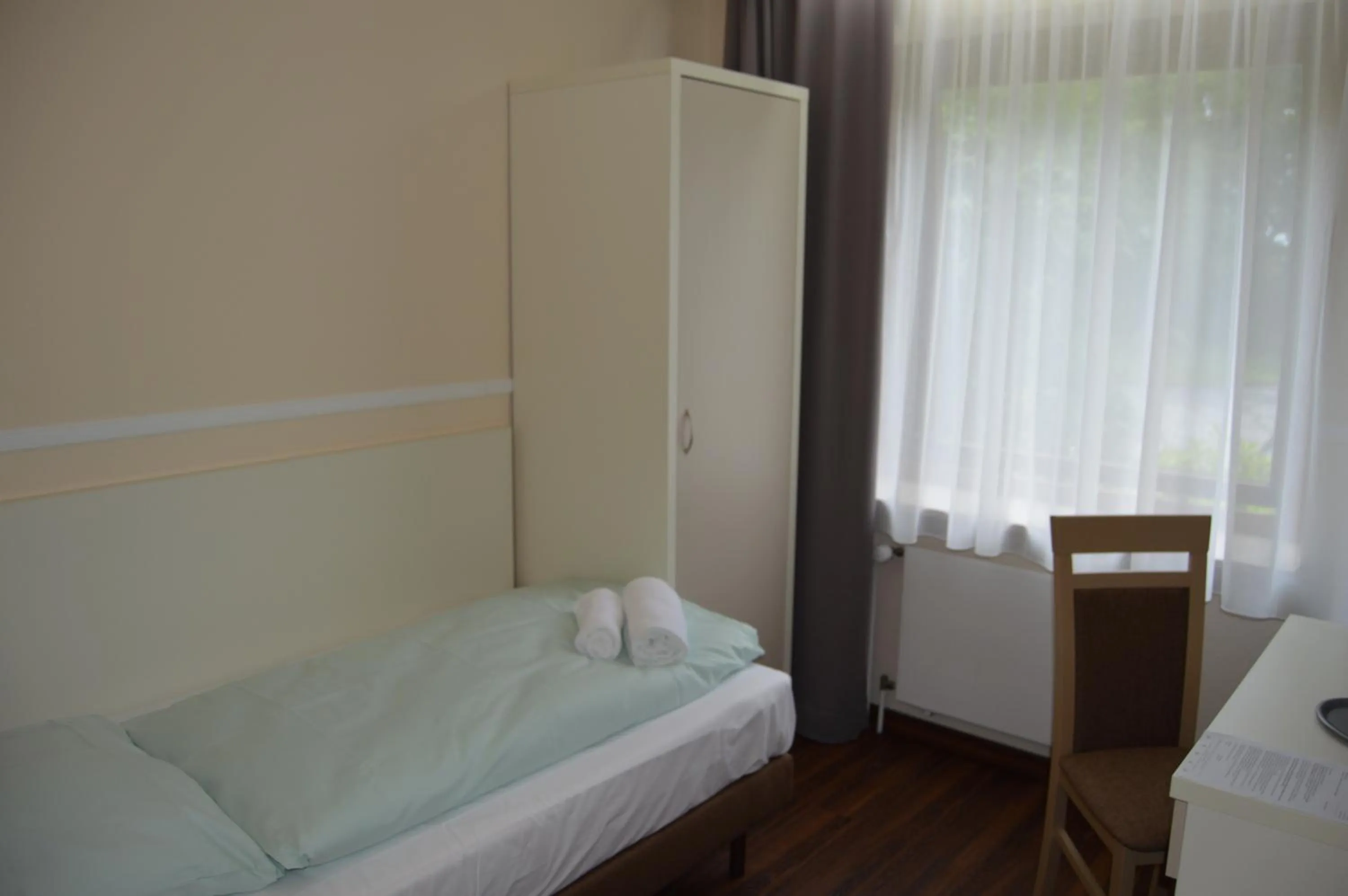 Photo of the whole room, Bed in G&H Hotel Rosengarten