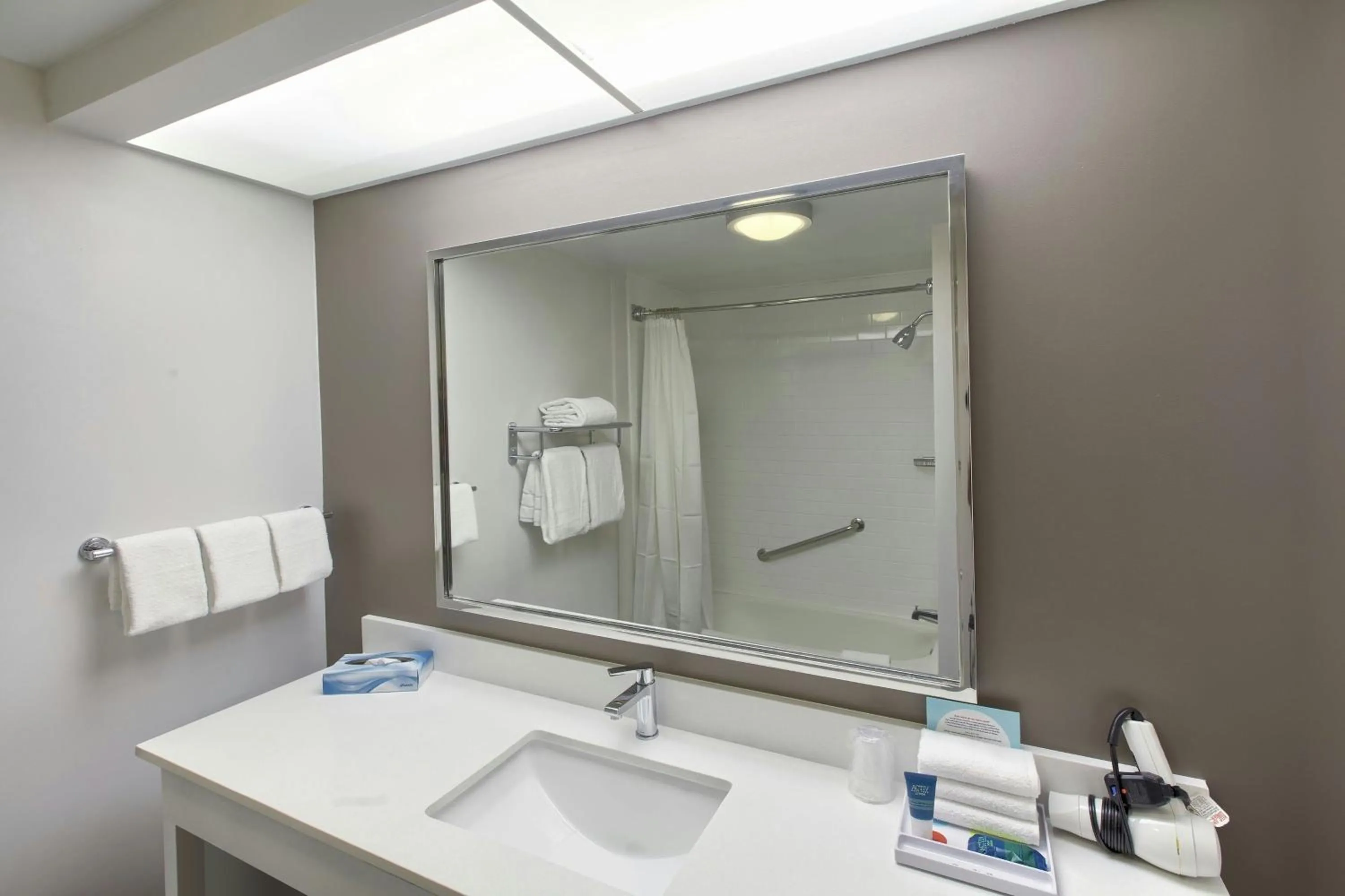 Bathroom in Four Points by Sheraton Charlotte/Pineville