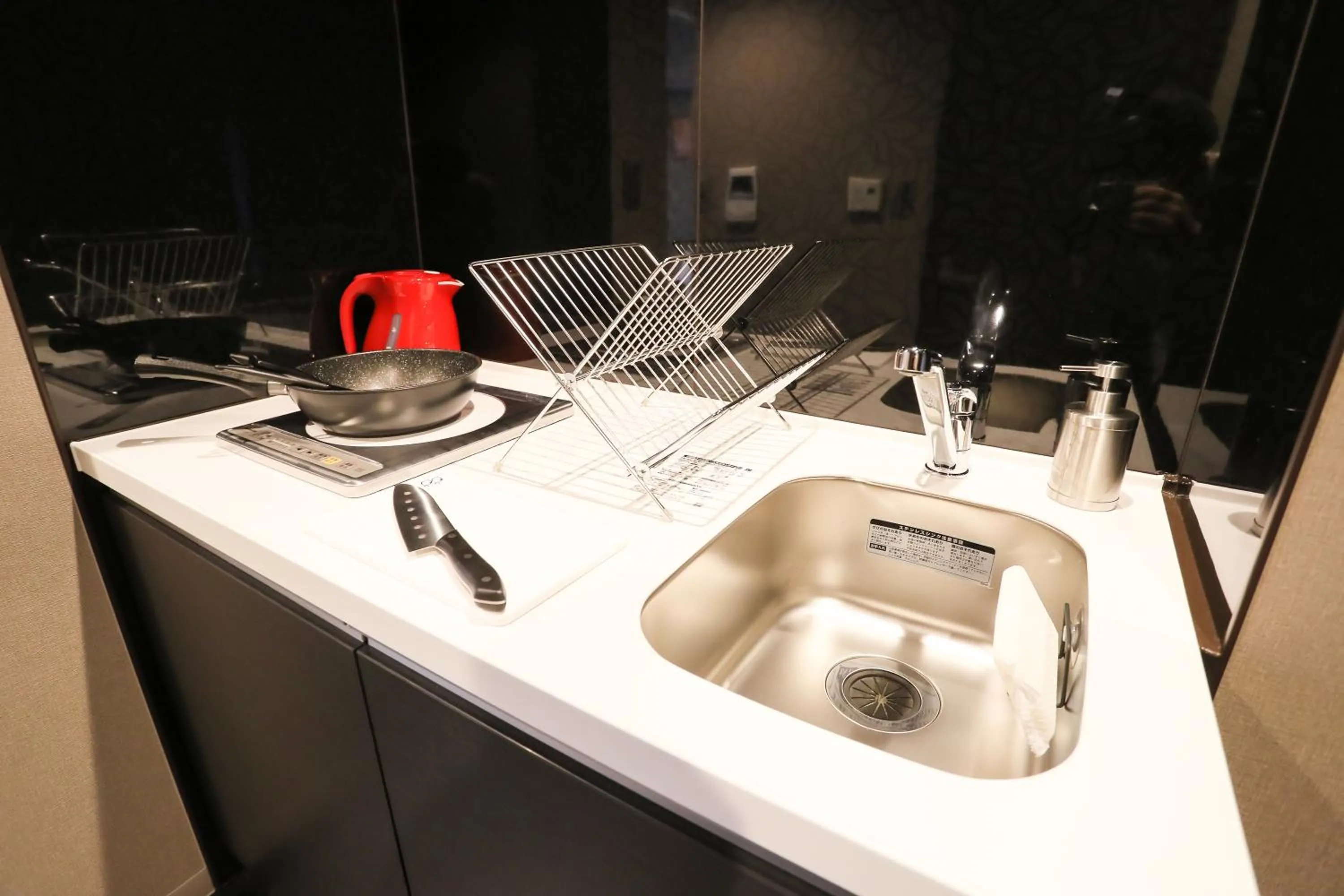 Kitchen or kitchenette in Apartment Hotel 7key S Kyoto