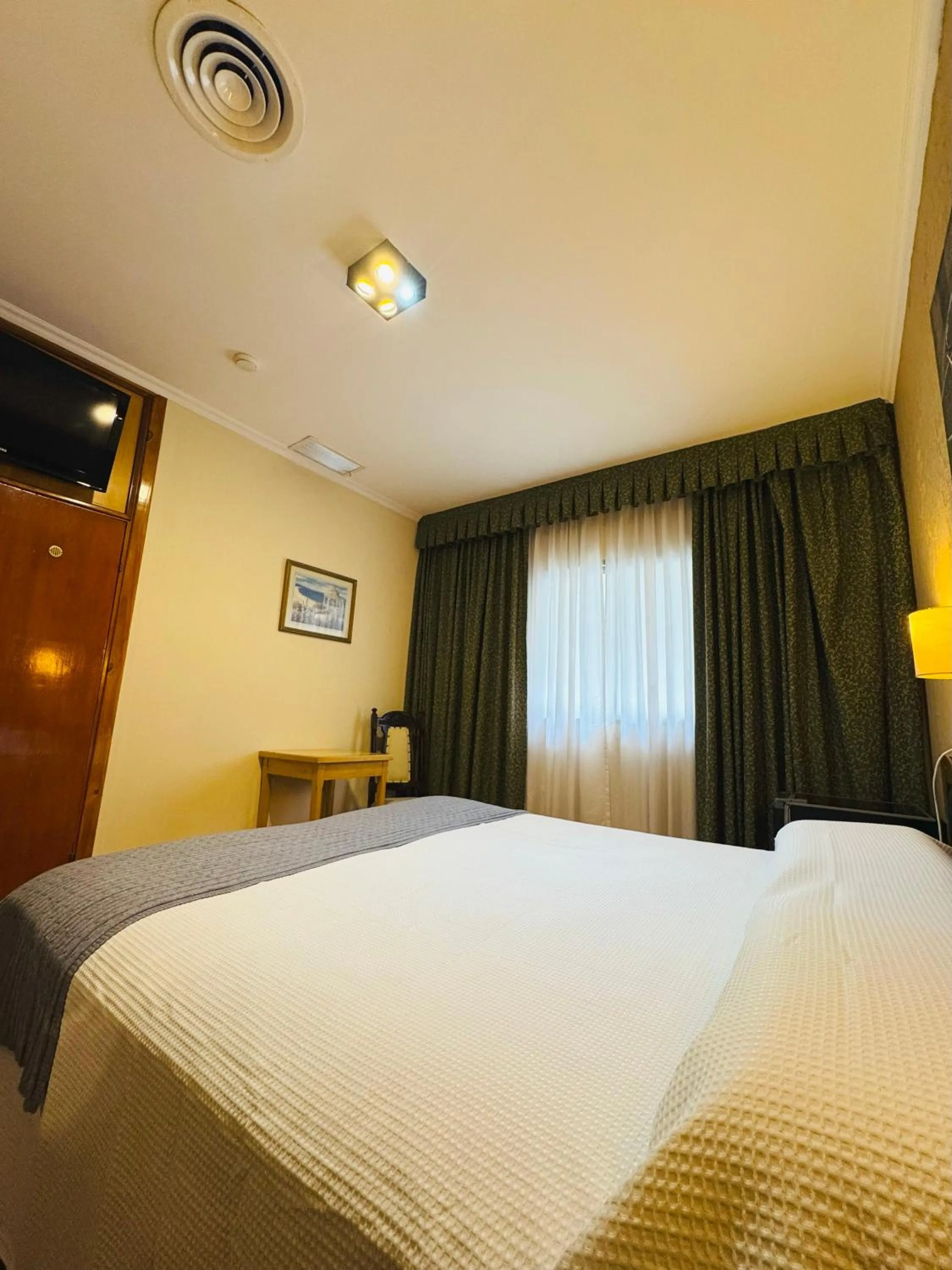 Bed in Hotel El Cabildo