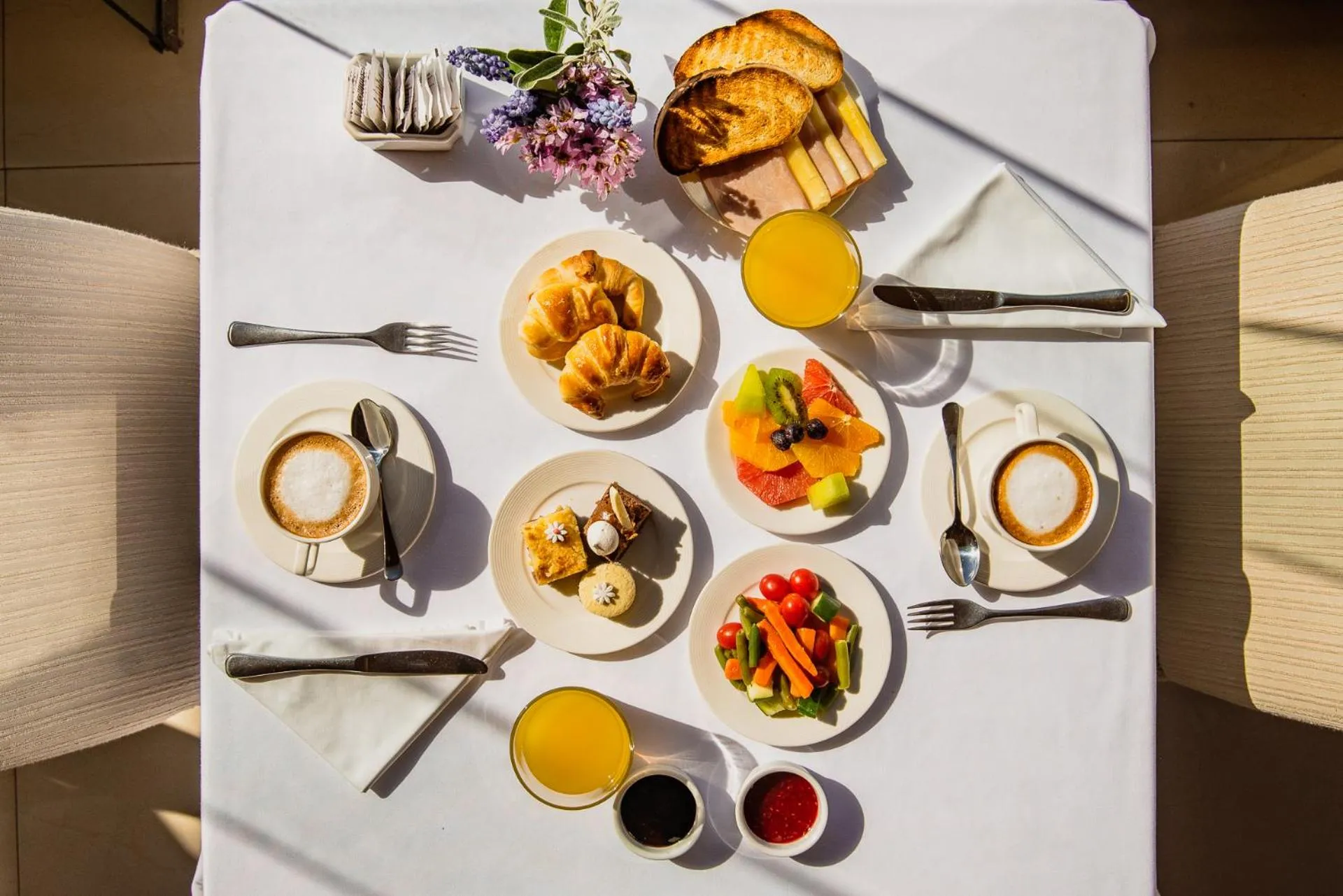 Alma Del Lago Suites & Spa