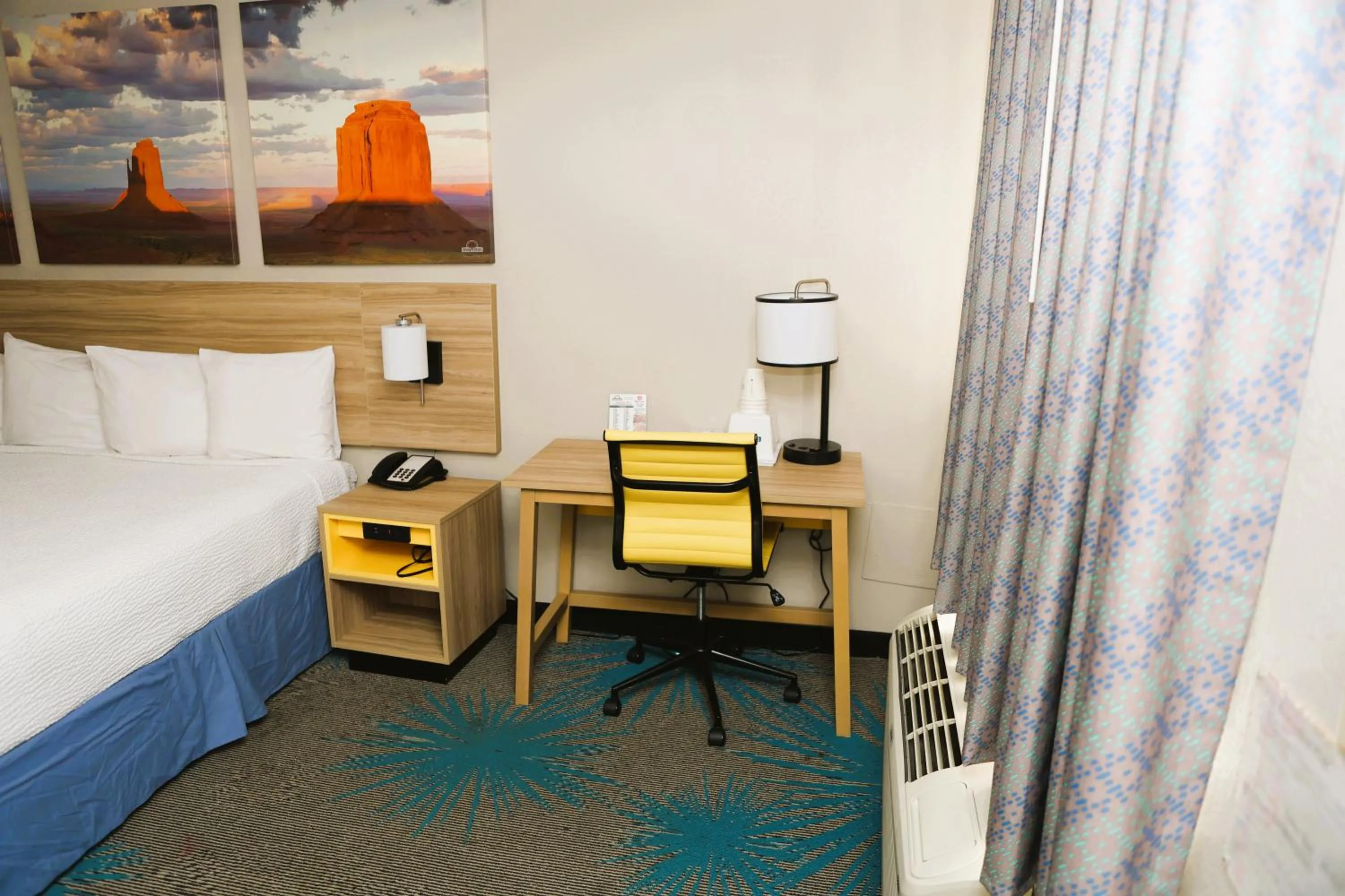 Bedroom, Bed in Days Inn by Wyndham East Albuquerque