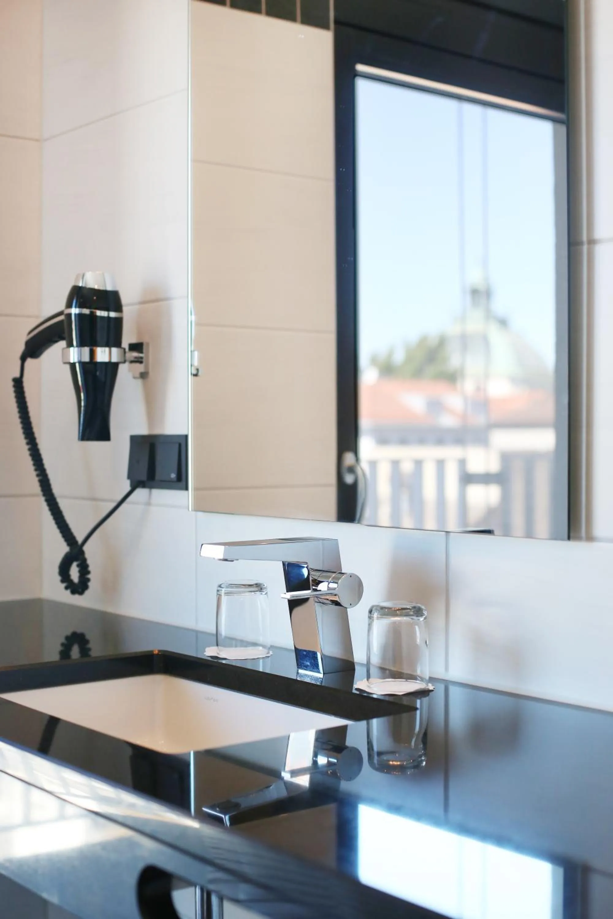 Photo of the whole room in Schiller 5 Hotel